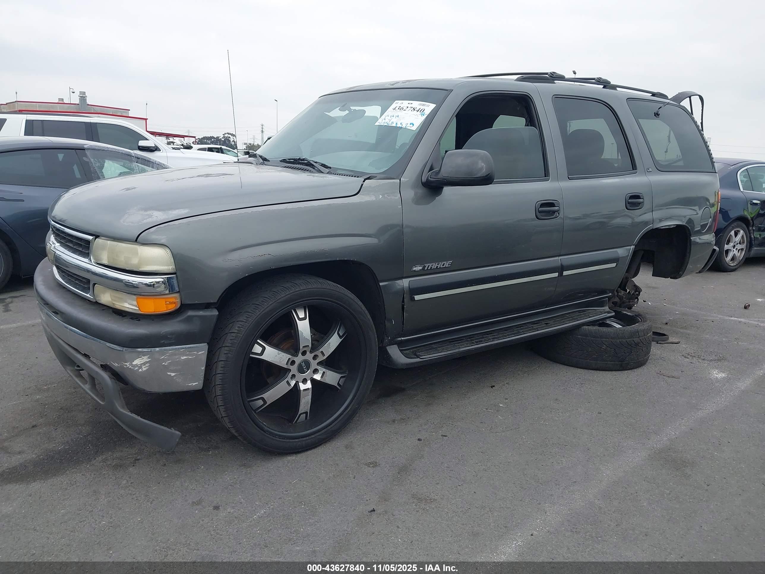 CHEVROLET TAHOE image 2