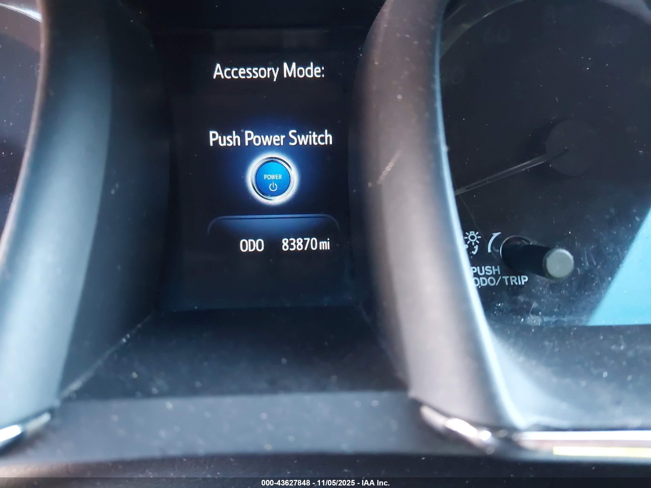 TOYOTA AVALON image 7