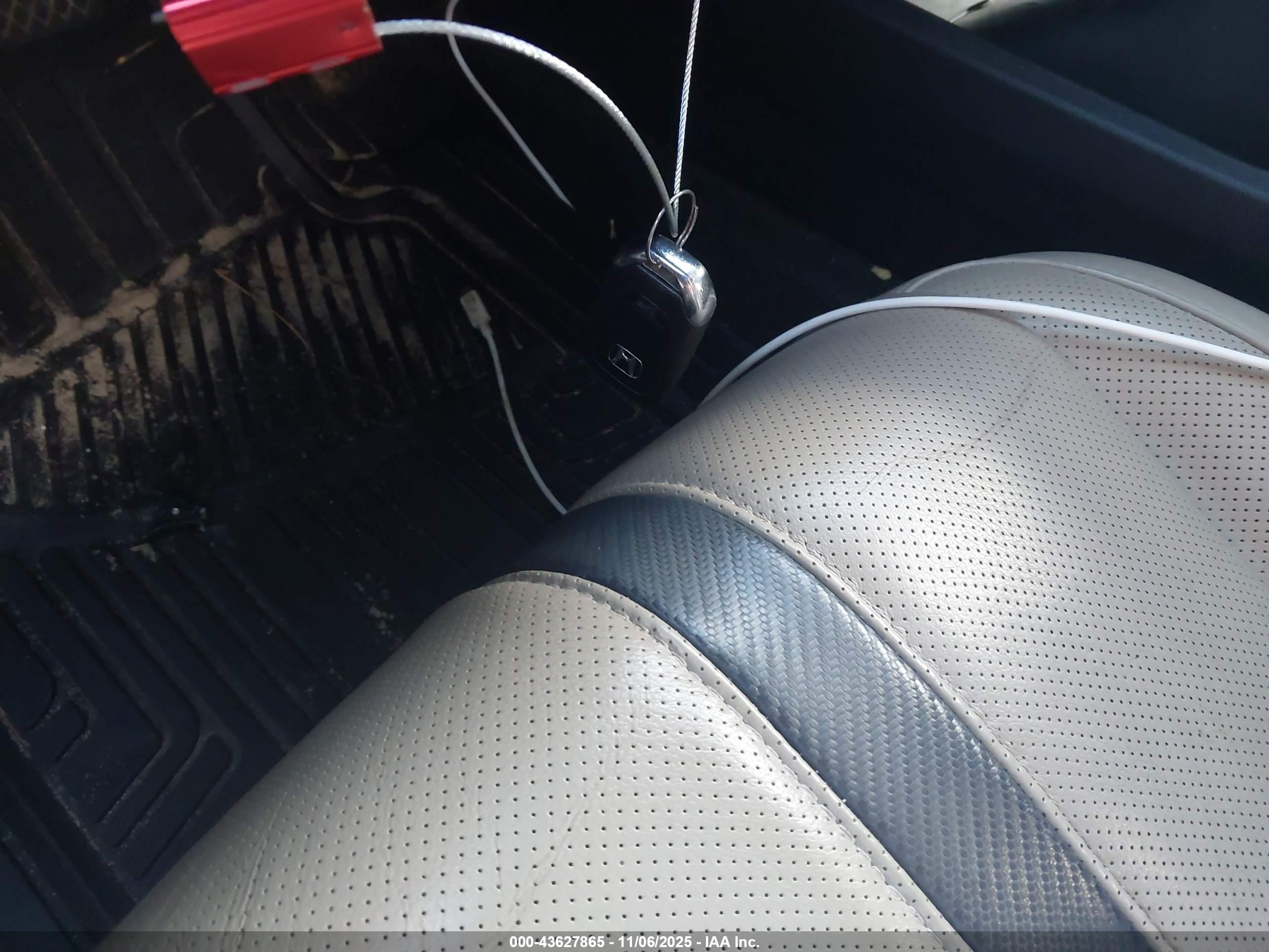 HONDA CIVIC image 11