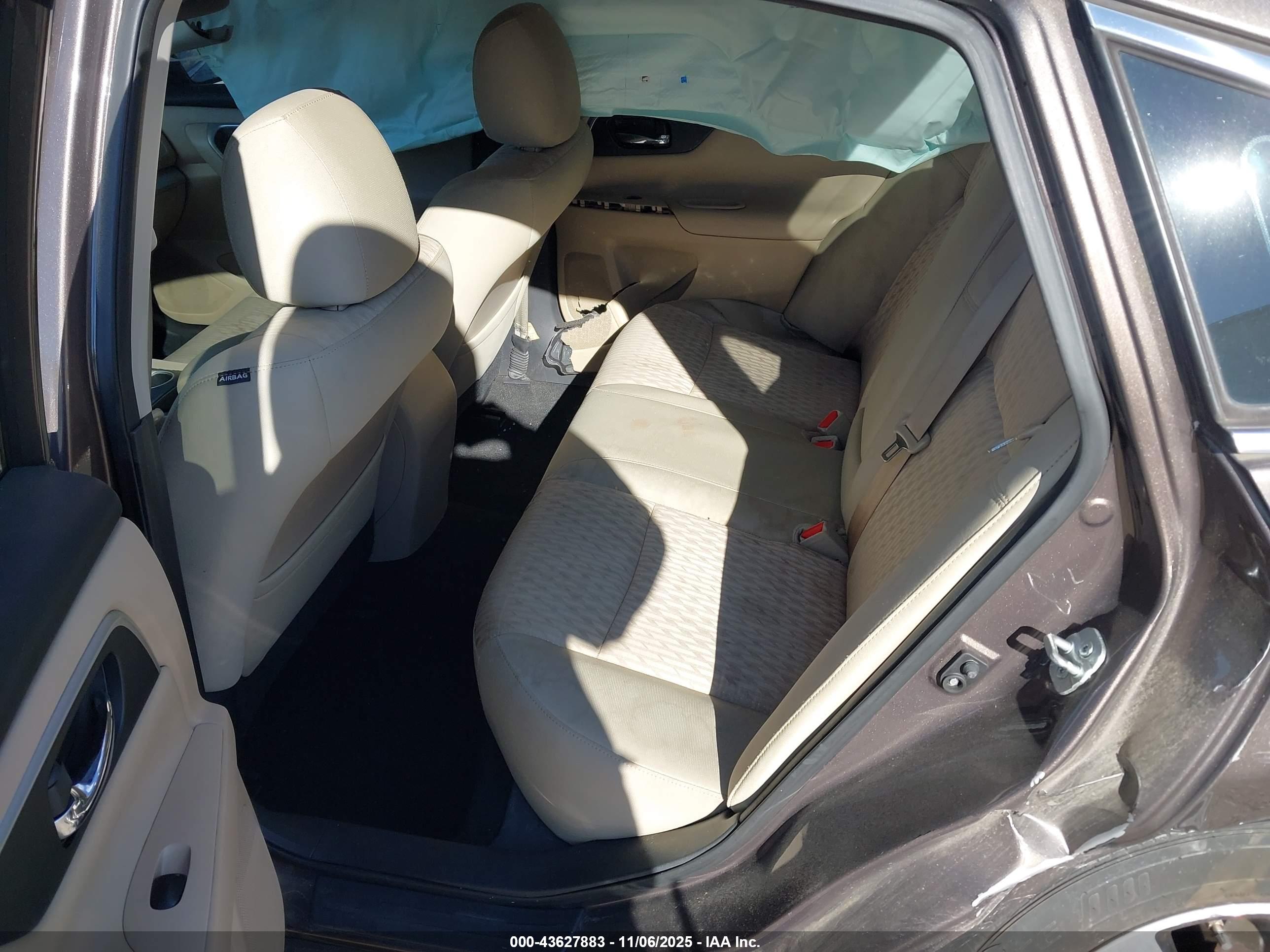 NISSAN ALTIMA image 8