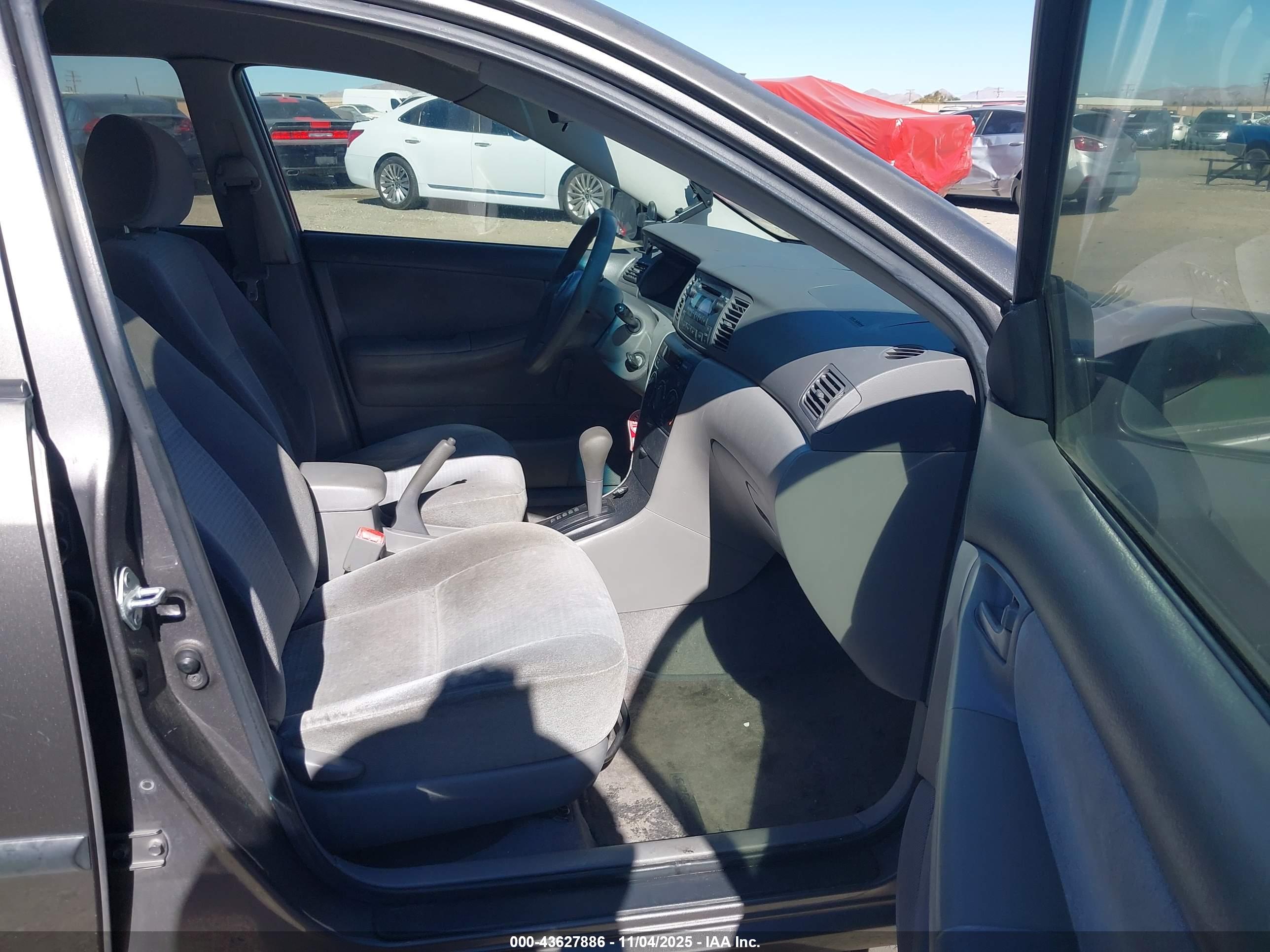 TOYOTA COROLLA image 5
