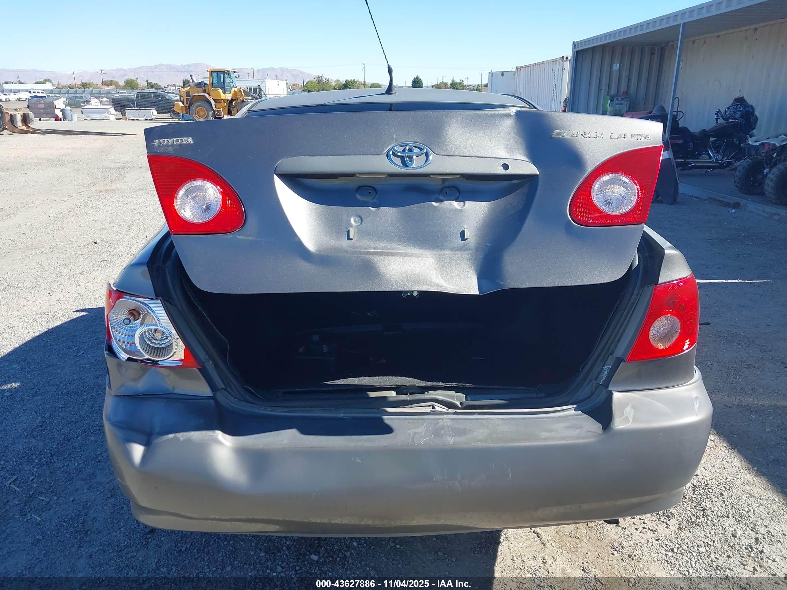 TOYOTA COROLLA image 6
