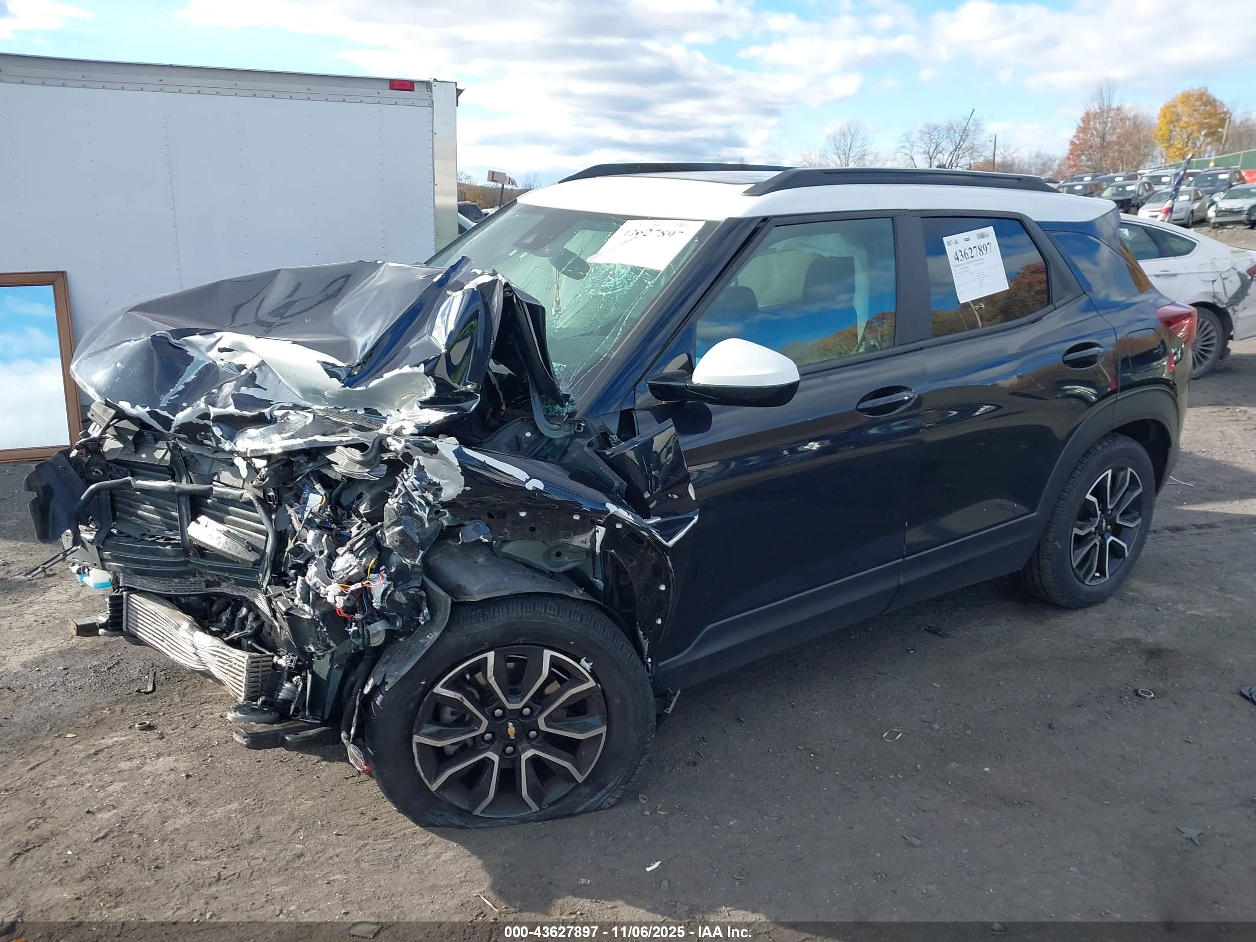 CHEVROLET TRAILBLAZER image 2