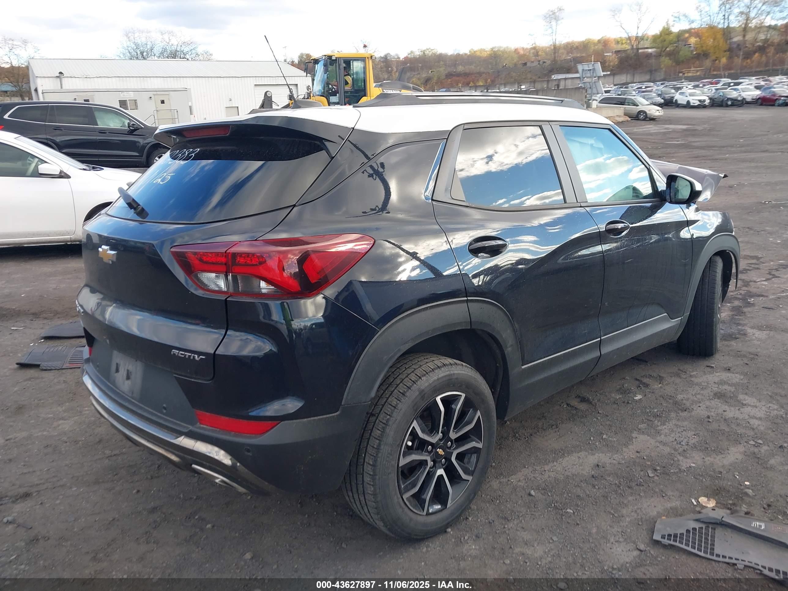 CHEVROLET TRAILBLAZER image 4