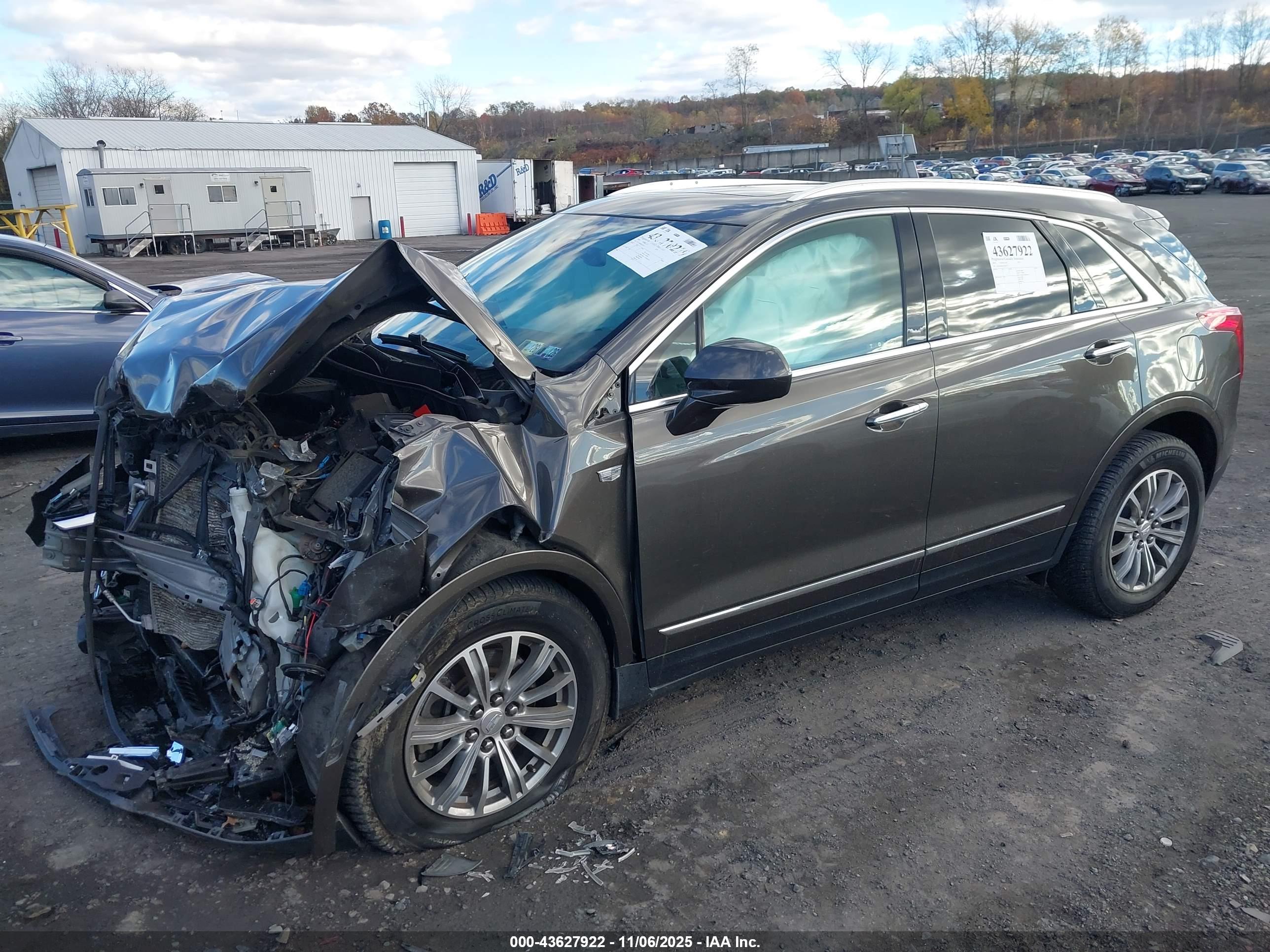CADILLAC XT5 image 2