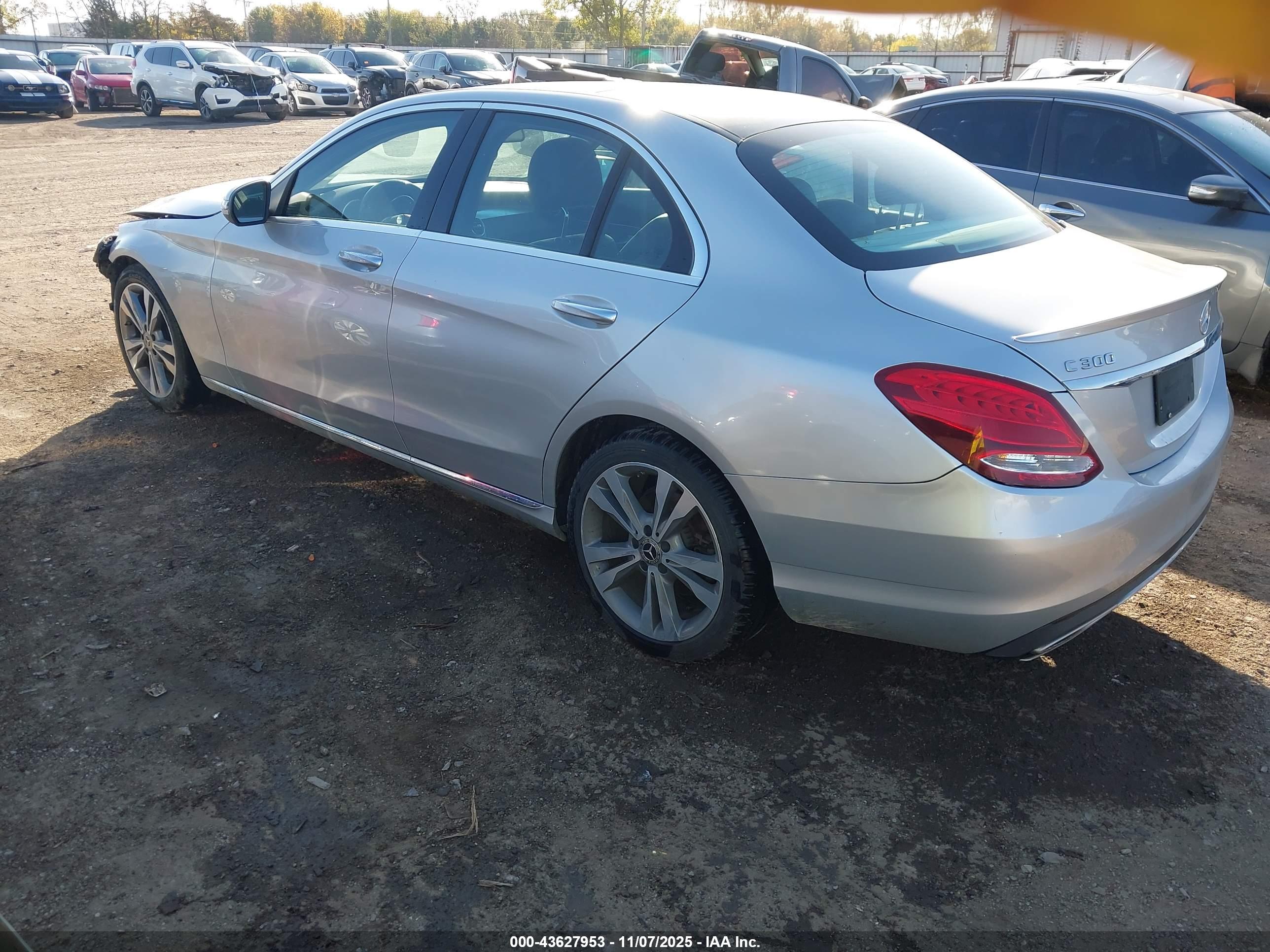 MERCEDES-BENZ C image 3