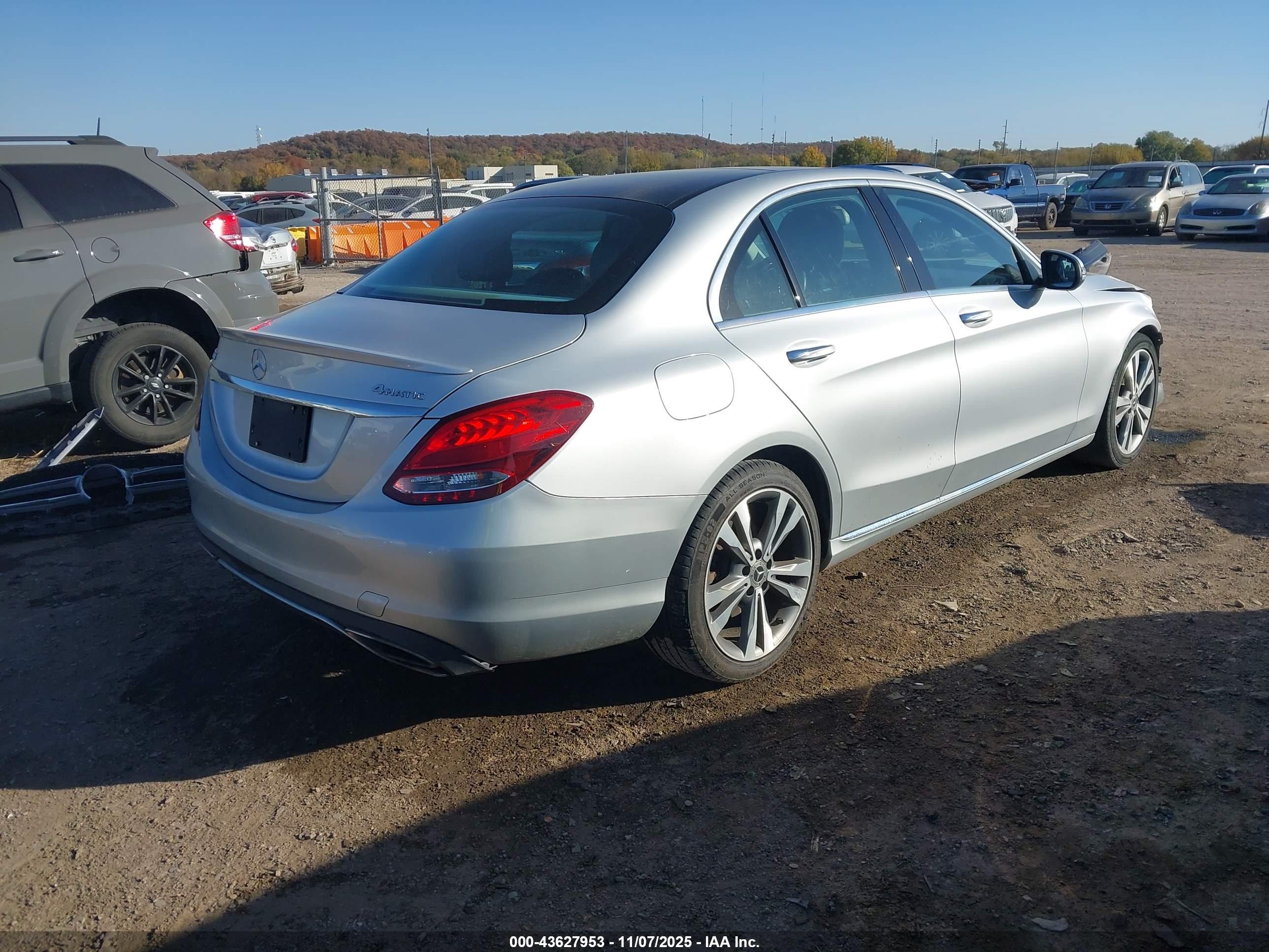 MERCEDES-BENZ C image 4