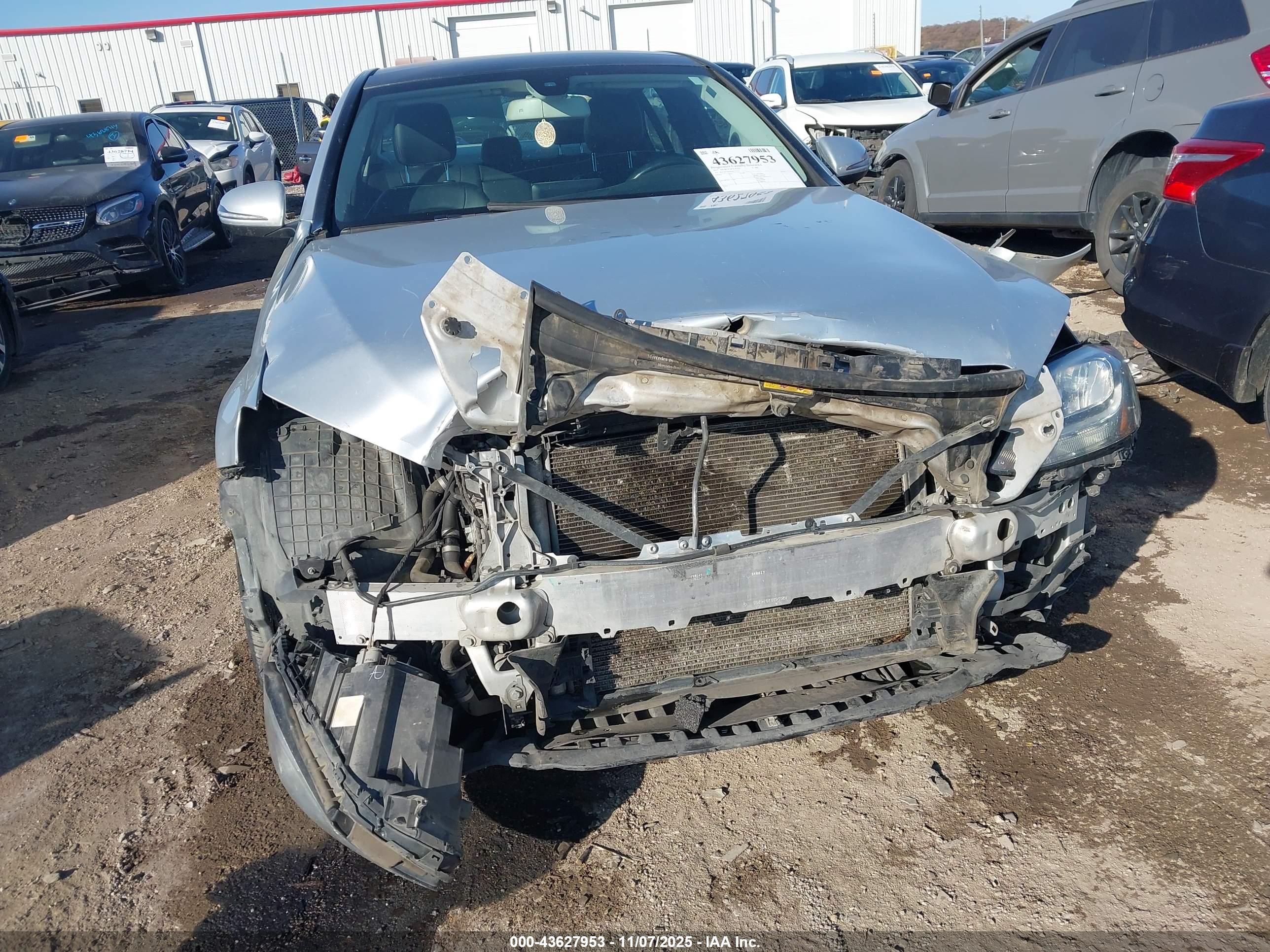 MERCEDES-BENZ C image 6