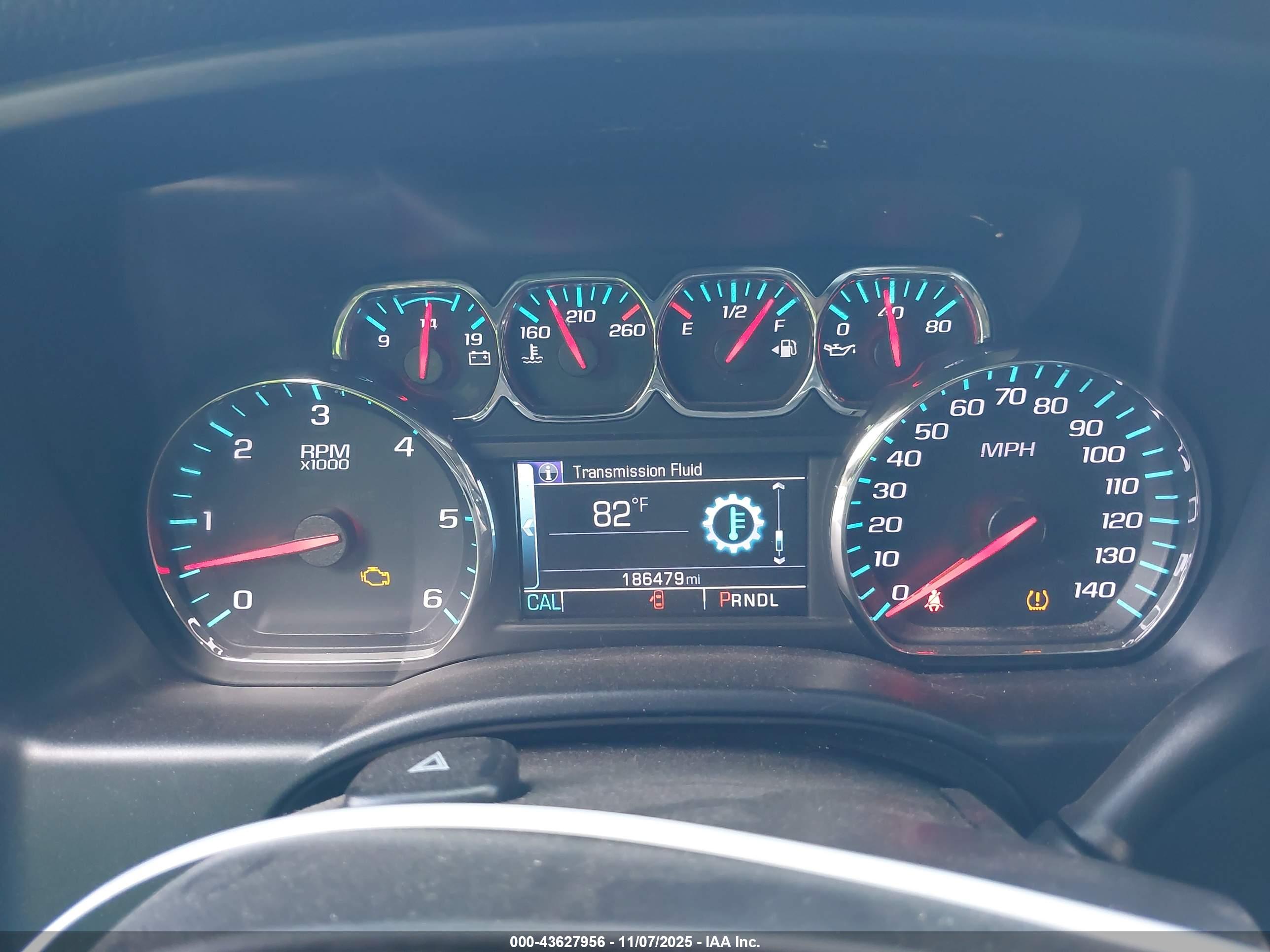 CHEVROLET SILVERADO image 7