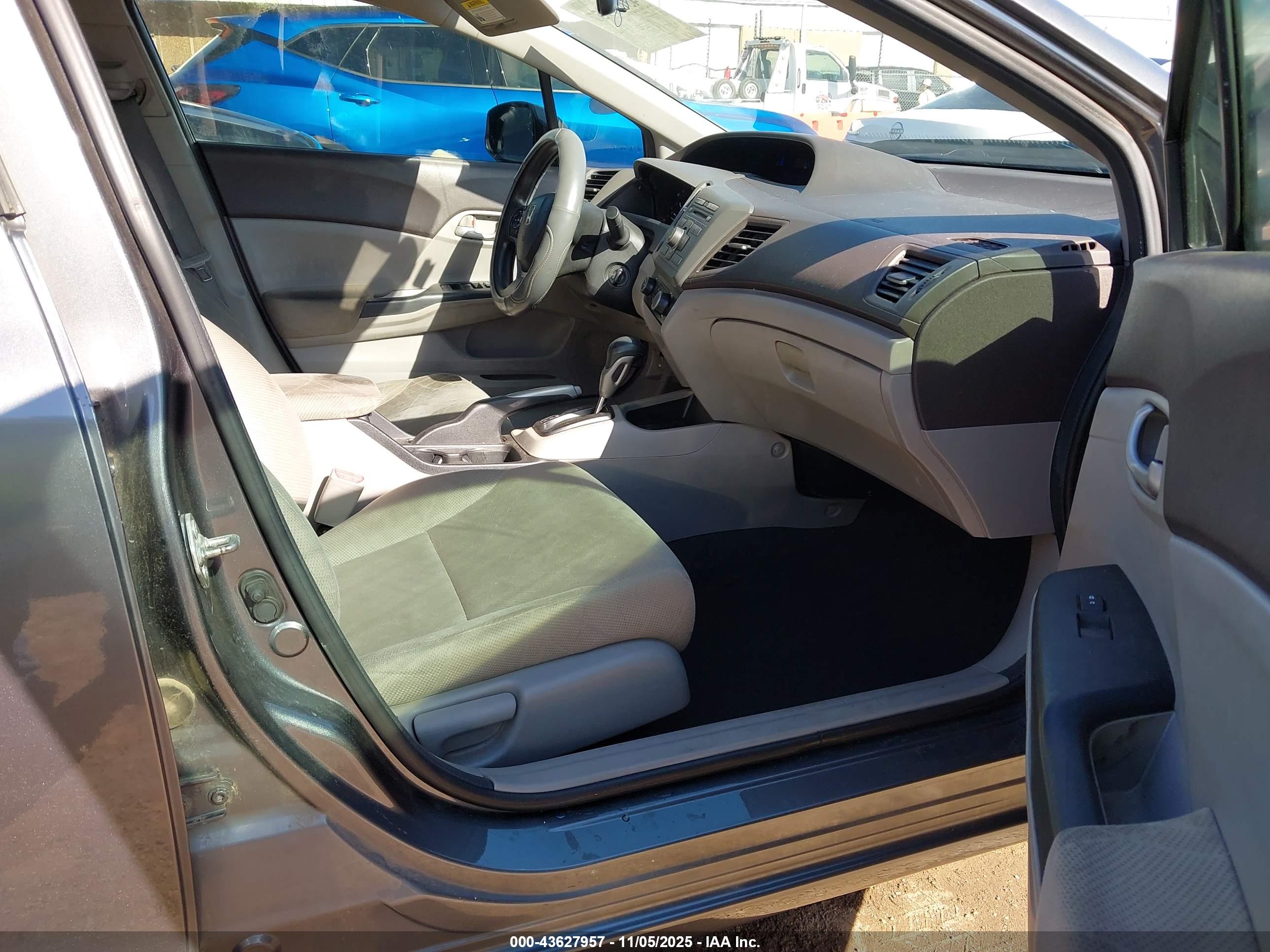 HONDA CIVIC image 5