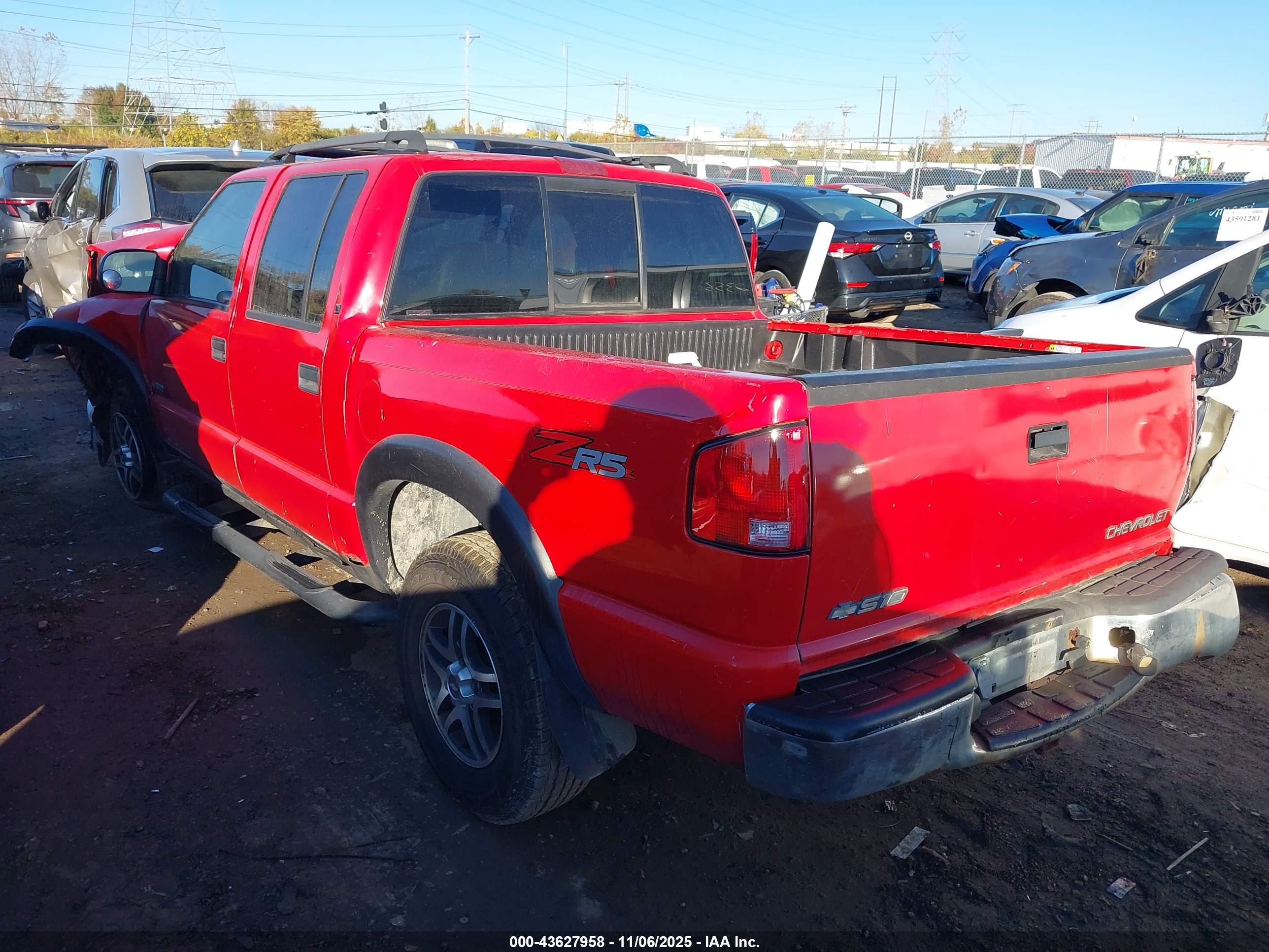 CHEVROLET S-10 image 3