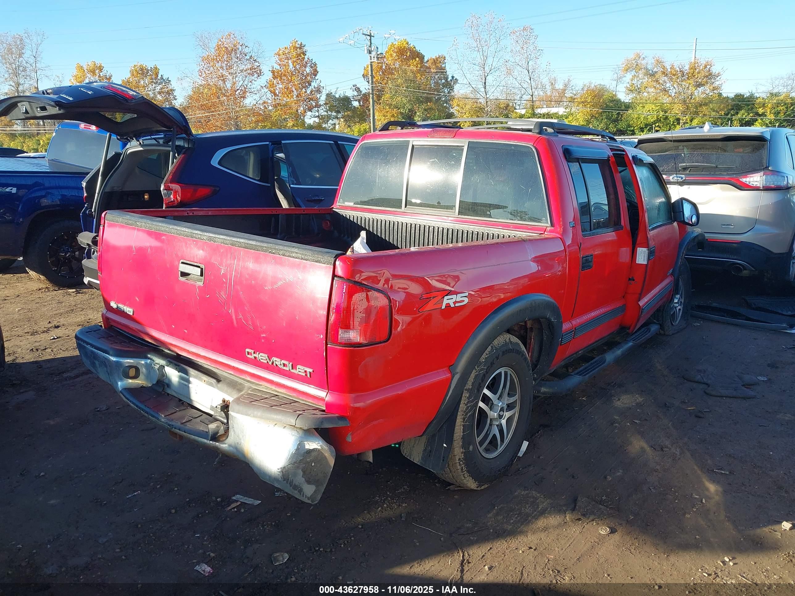 CHEVROLET S-10 image 4