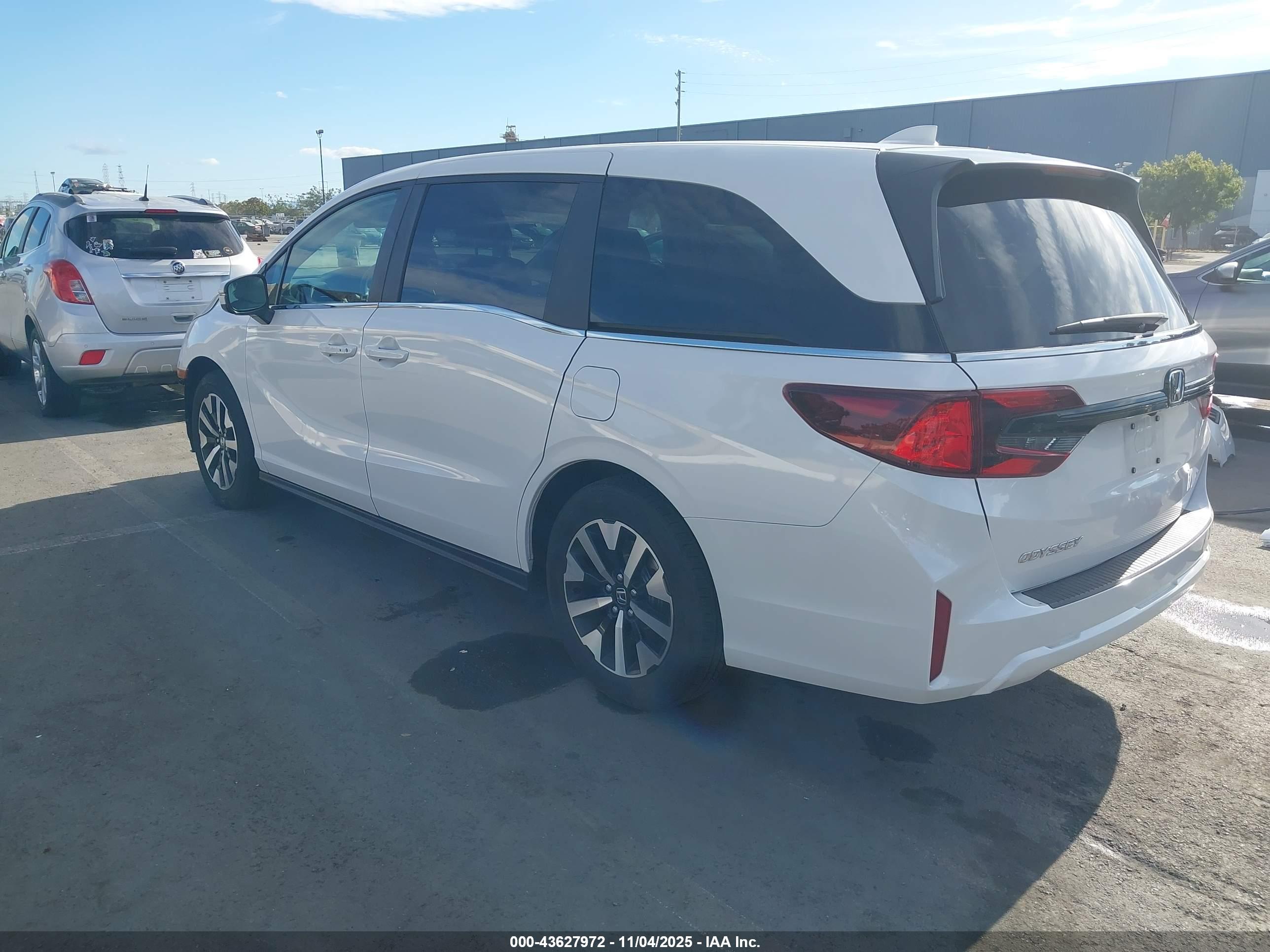 HONDA ODYSSEY image 3