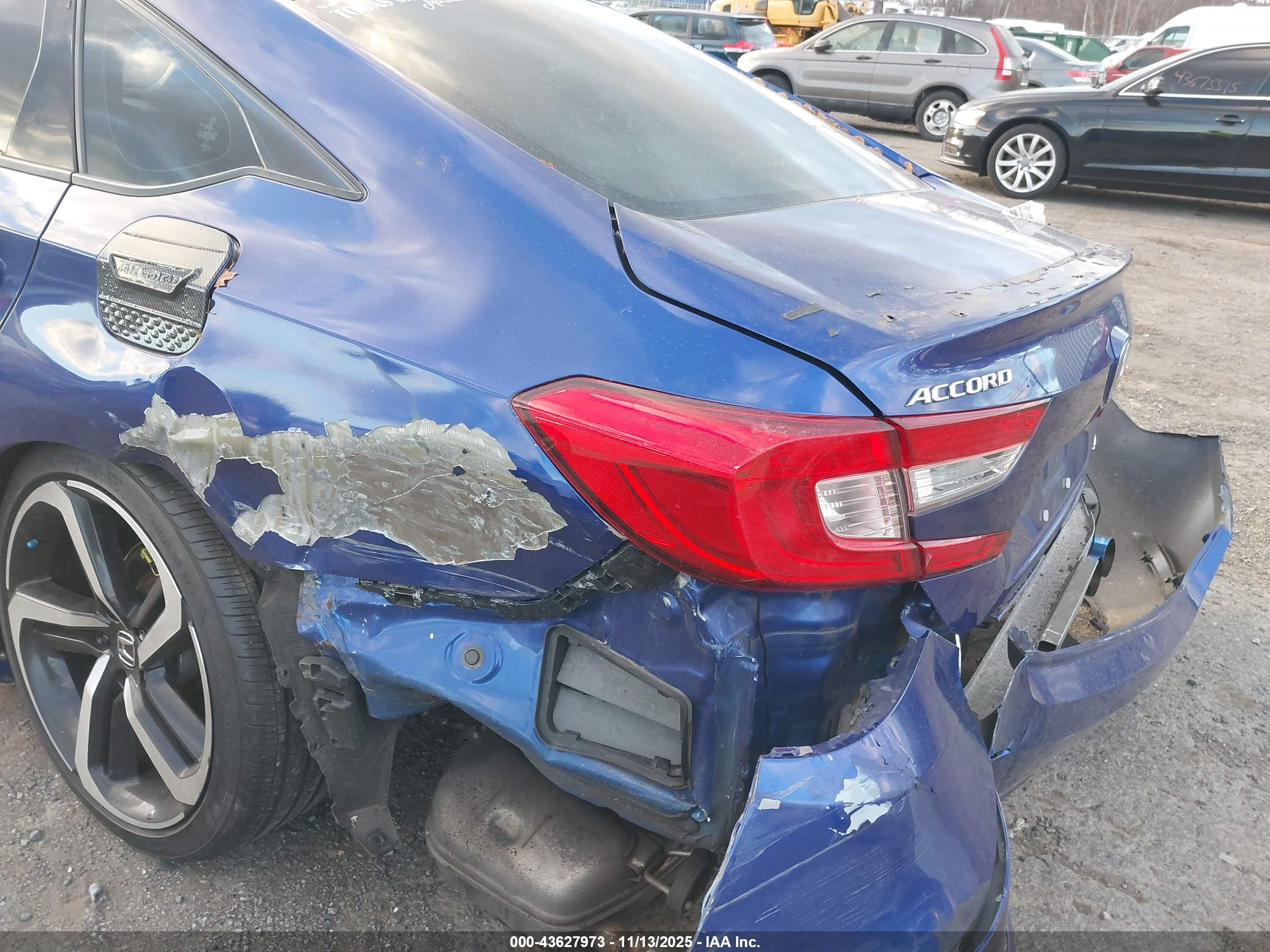 HONDA ACCORD image 6