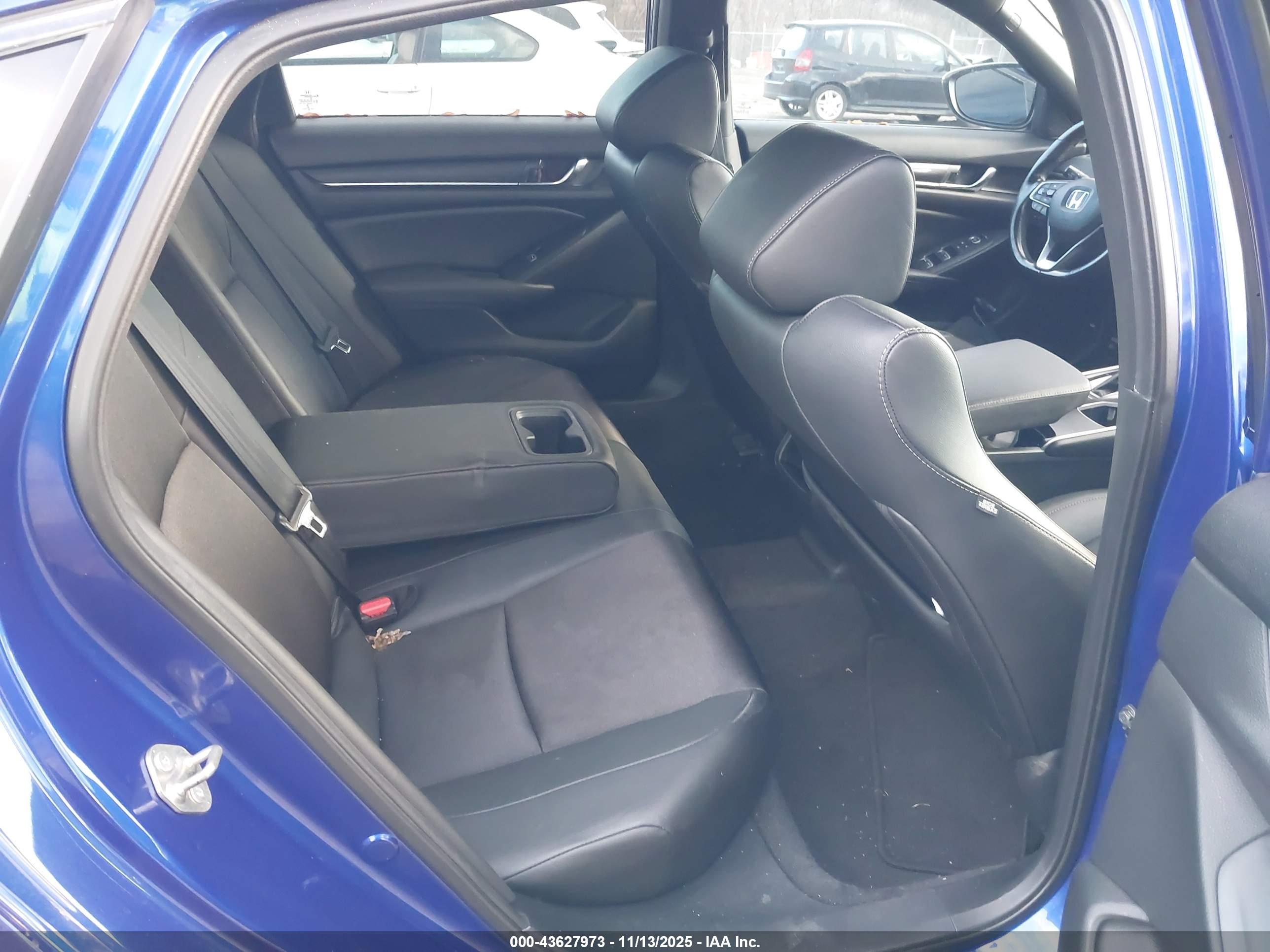 HONDA ACCORD image 8