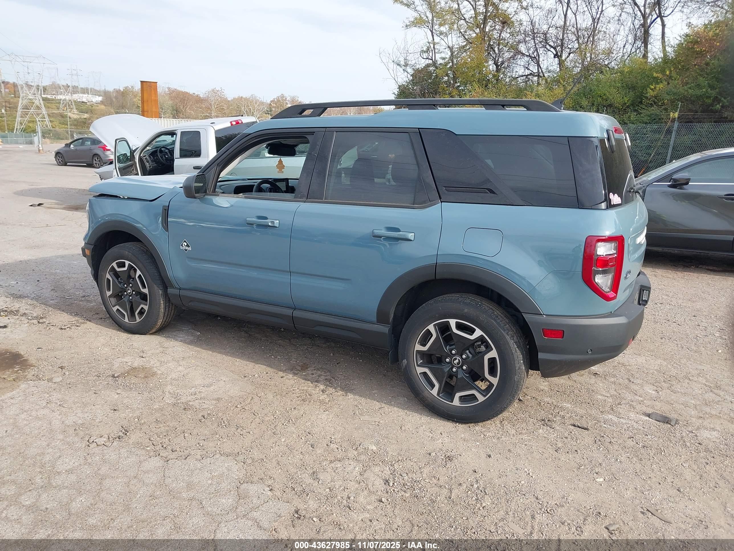 FORD BRONCO image 3