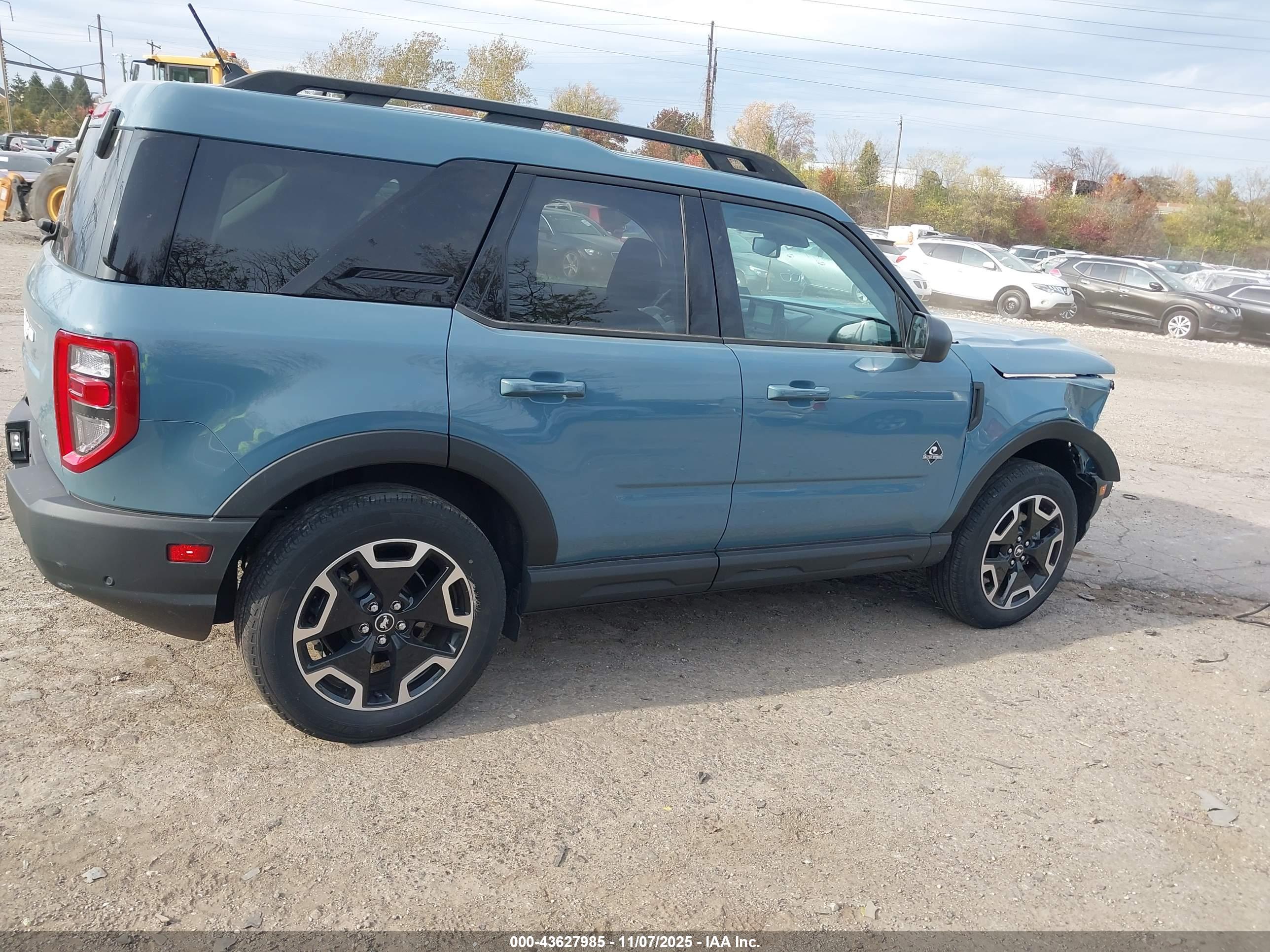 FORD BRONCO image 4