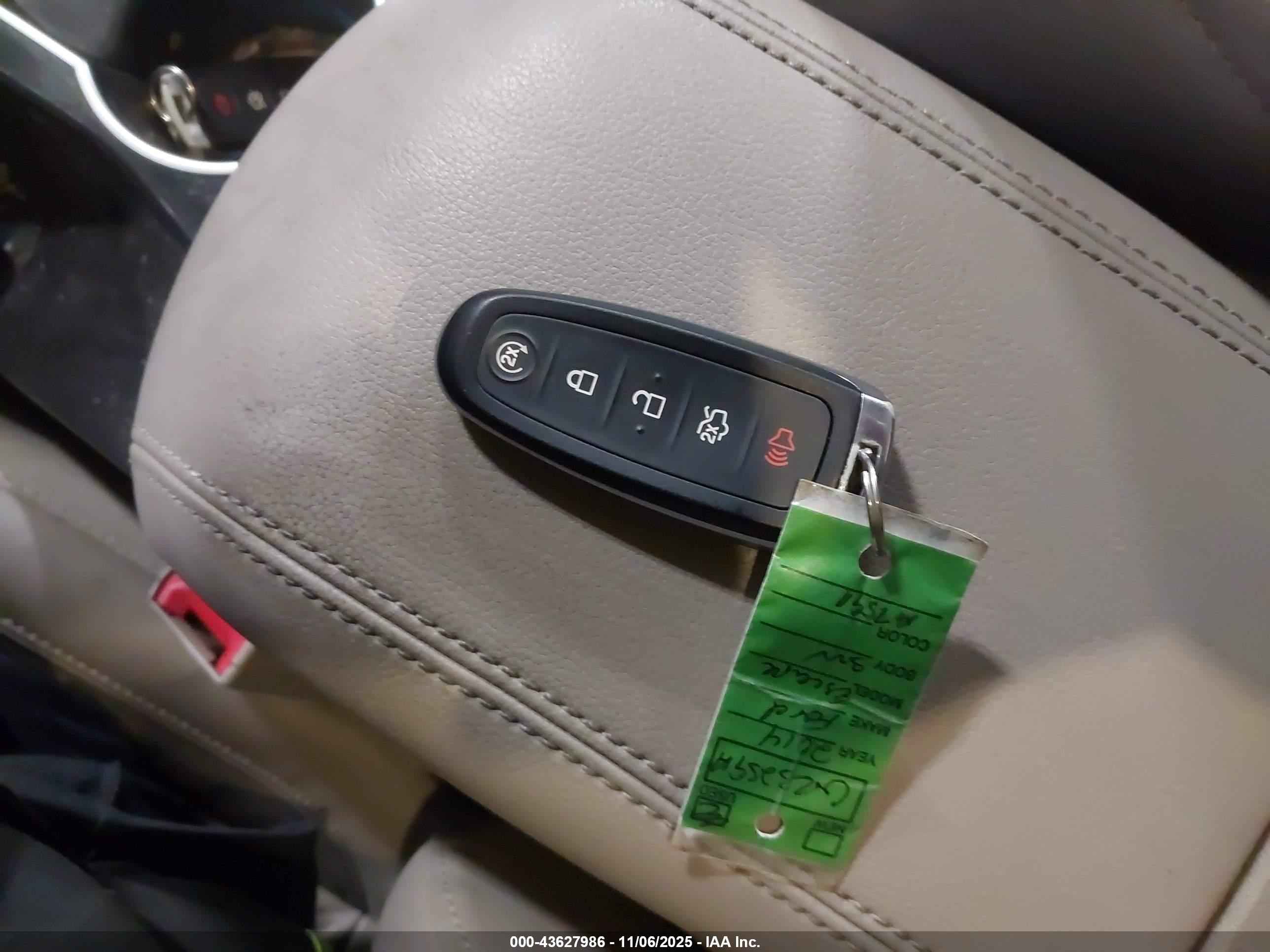 FORD ESCAPE image 11