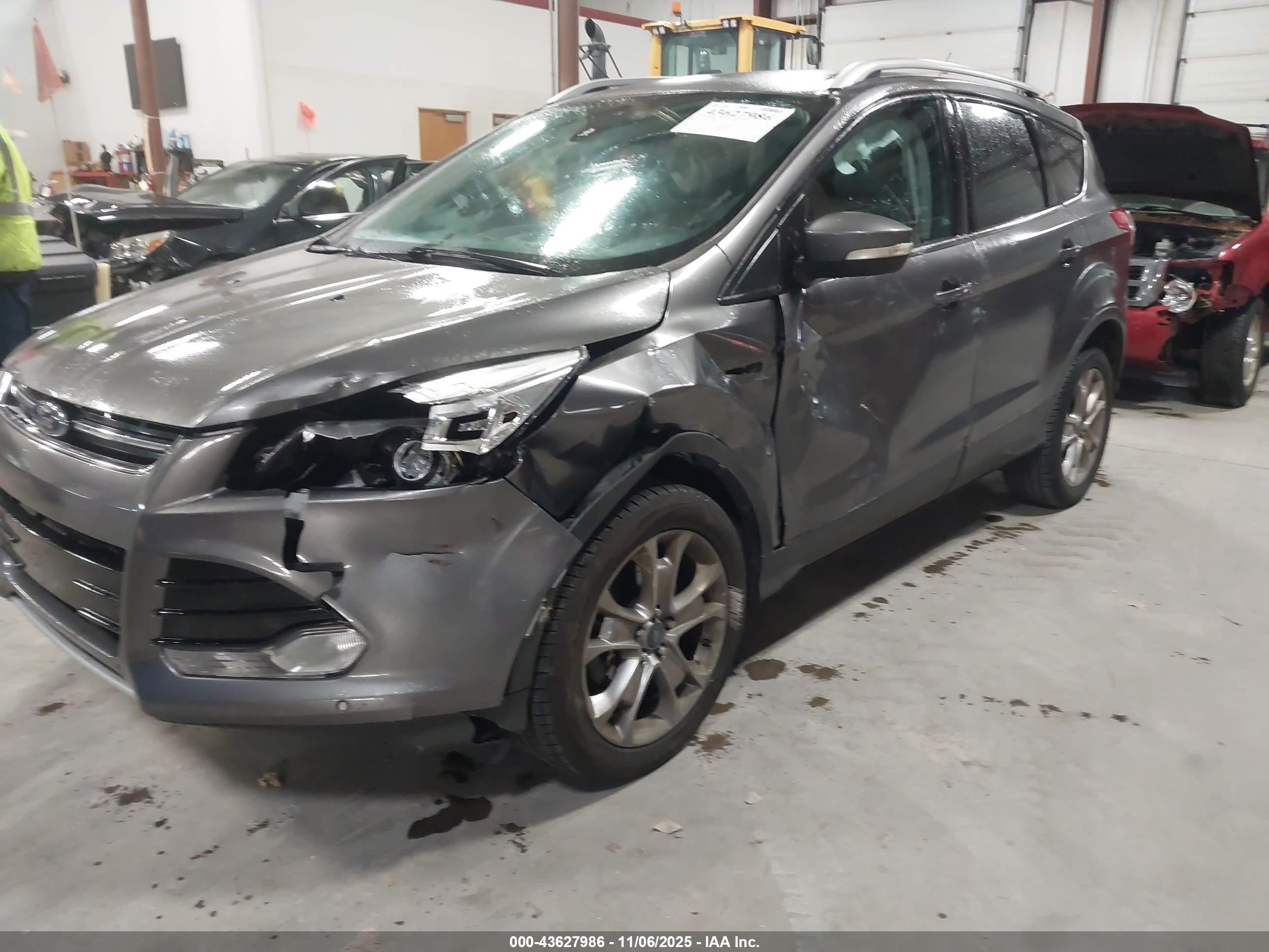 FORD ESCAPE image 6