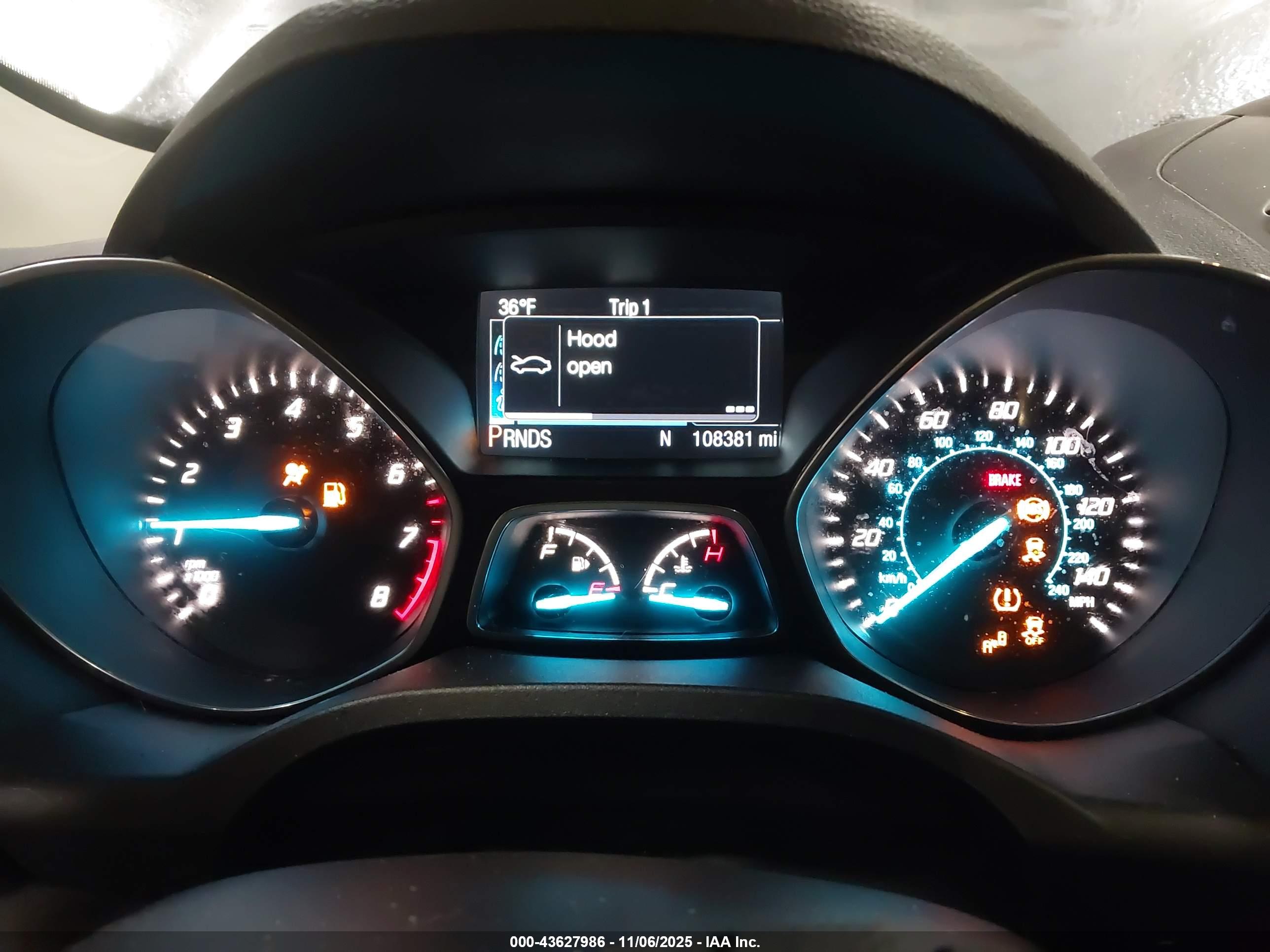 FORD ESCAPE image 7