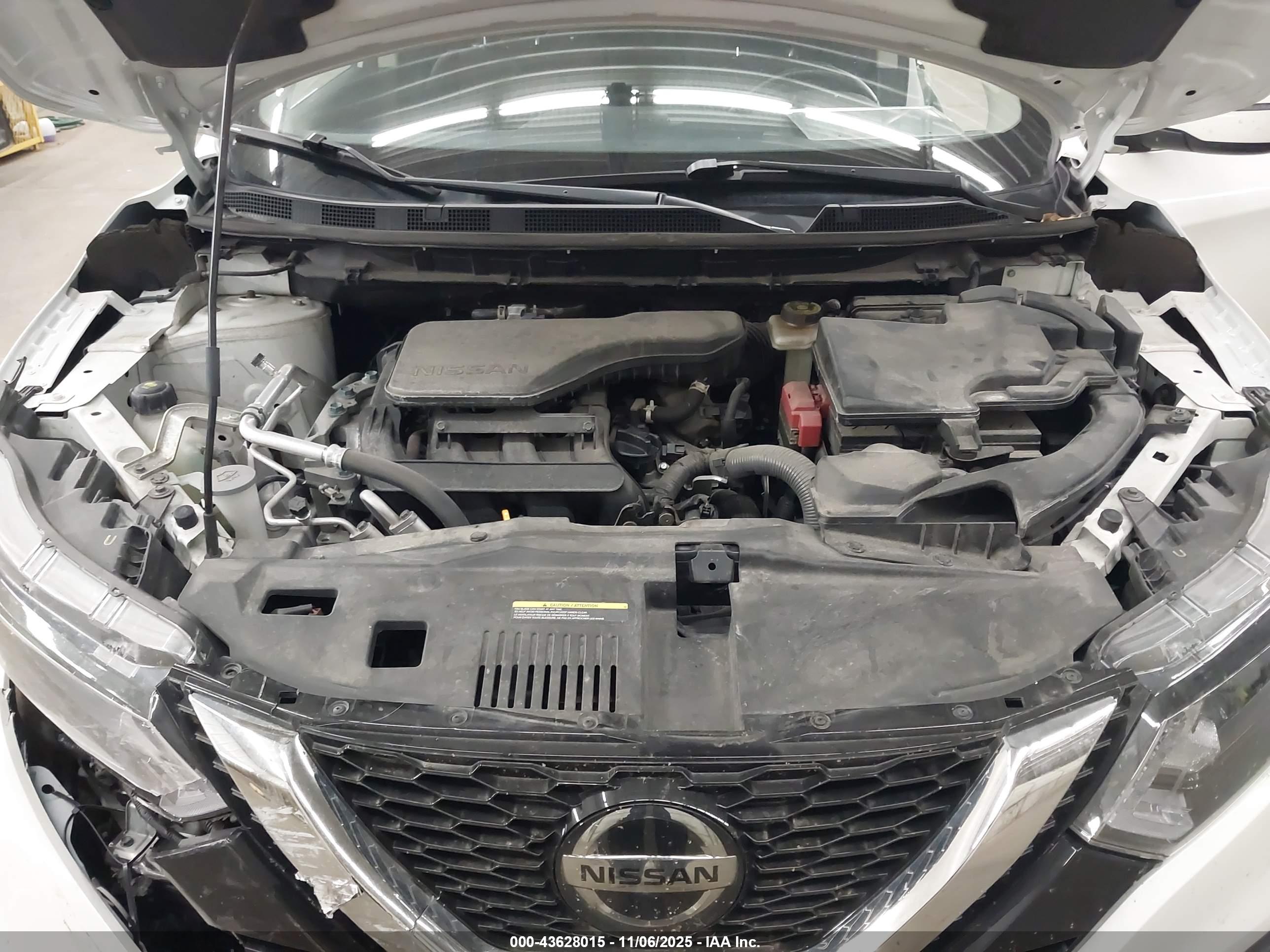 NISSAN ROGUE image 10