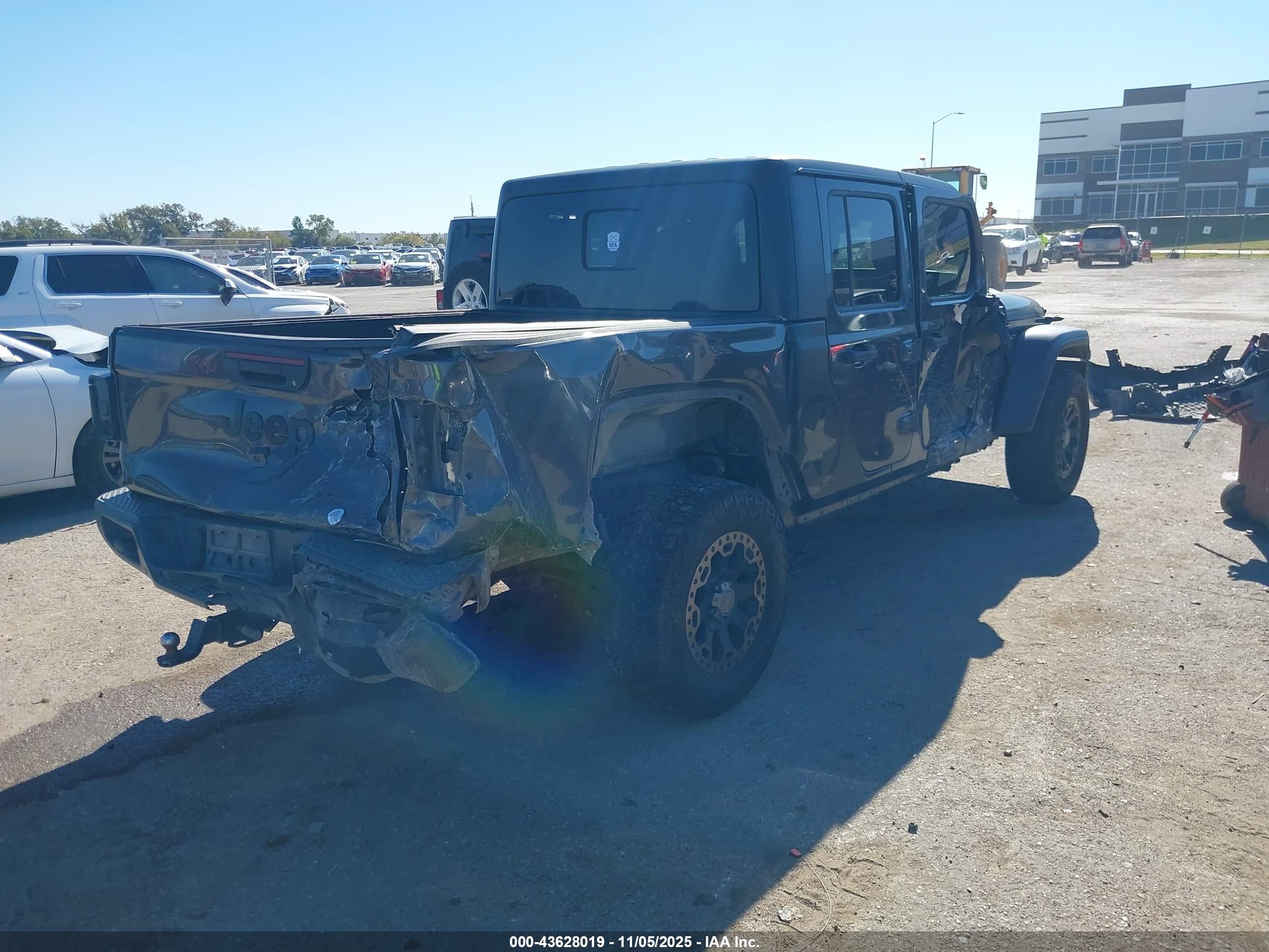 JEEP GLADIATOR image 4