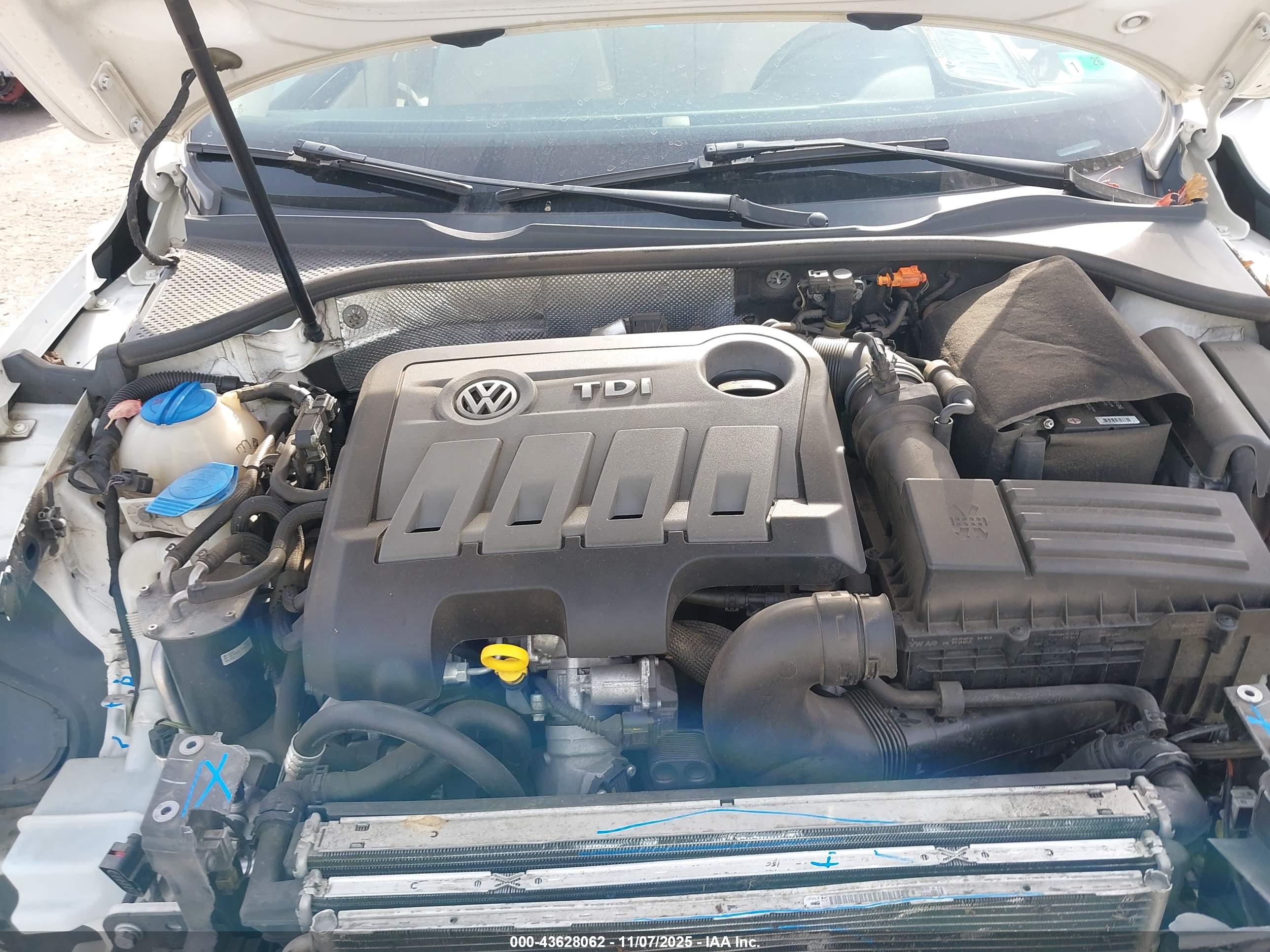 VOLKSWAGEN PASSAT image 10