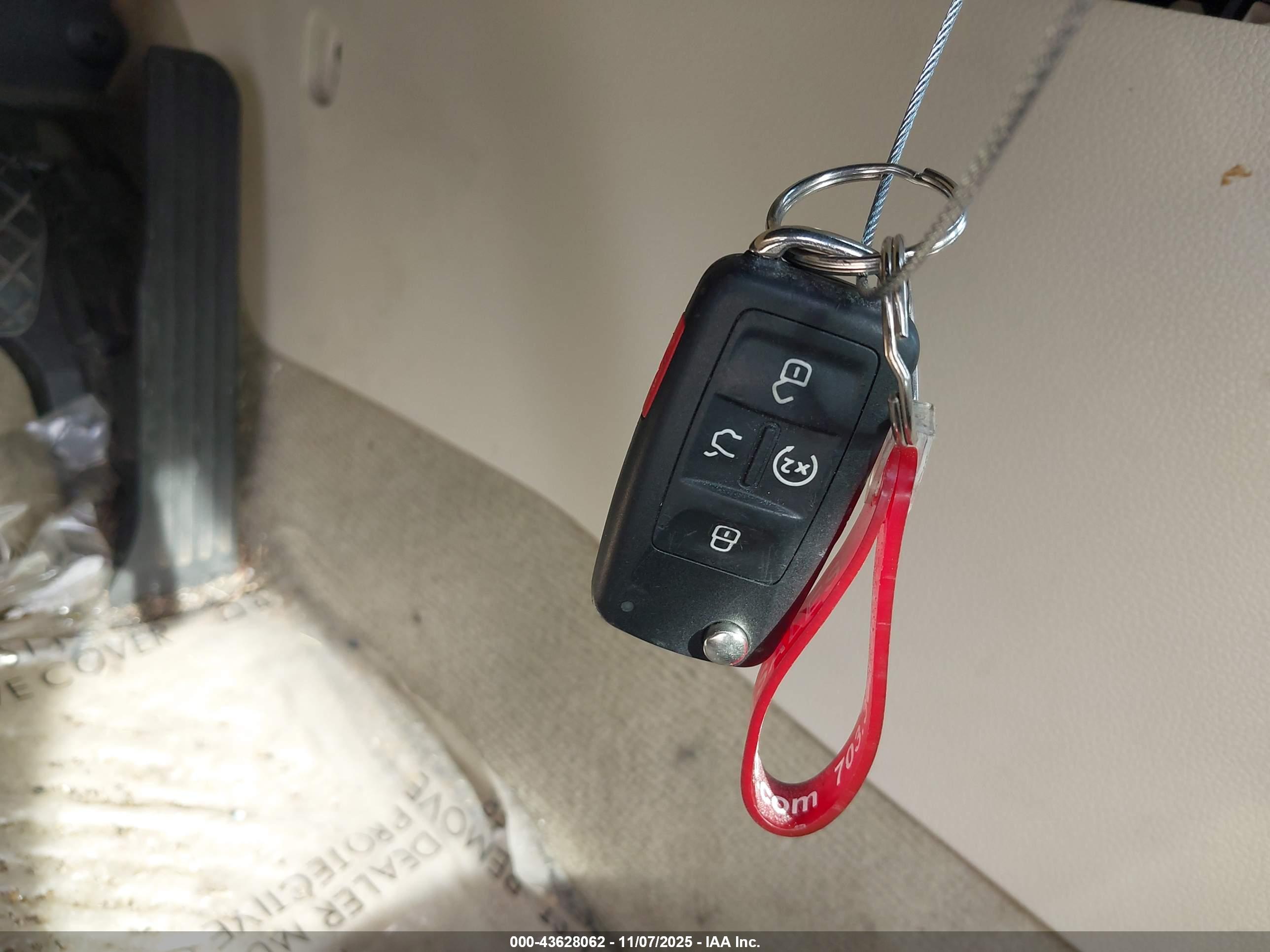 VOLKSWAGEN PASSAT image 11