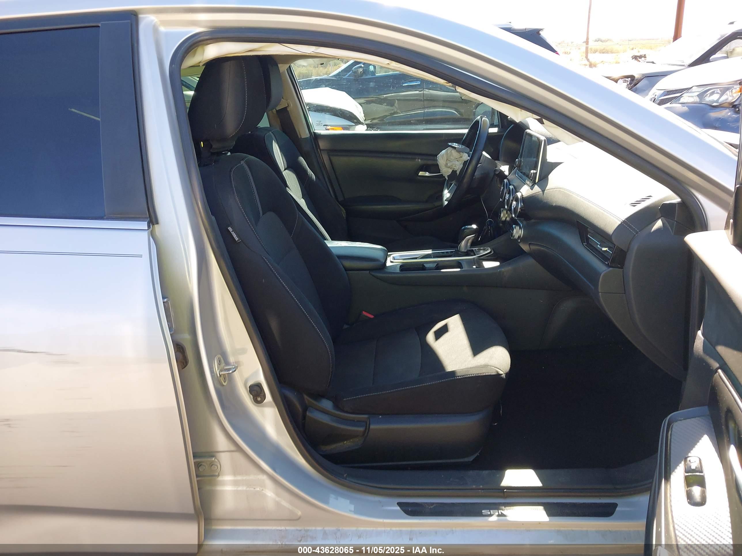 NISSAN SENTRA image 5