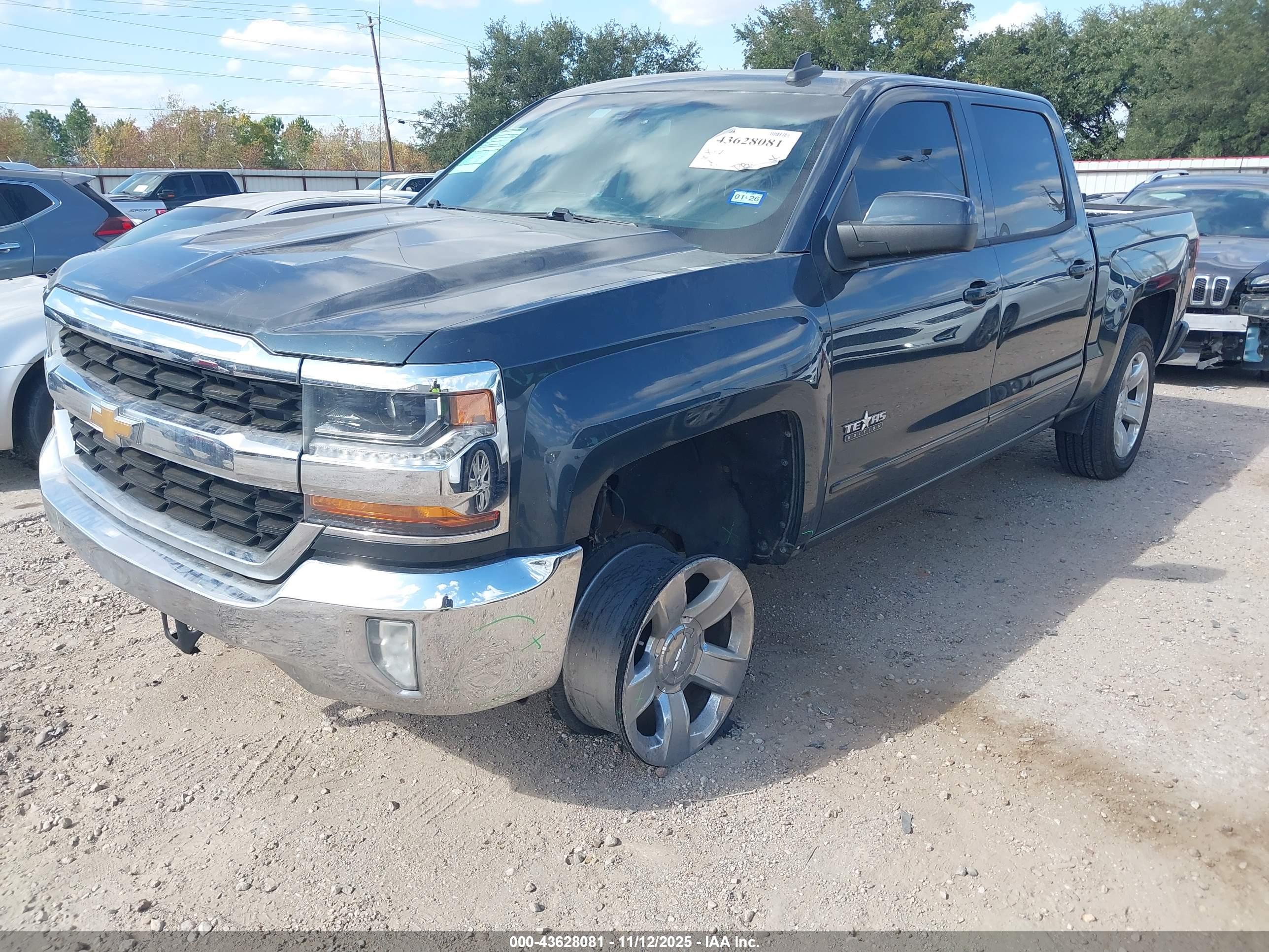 CHEVROLET SILVERADO image 2