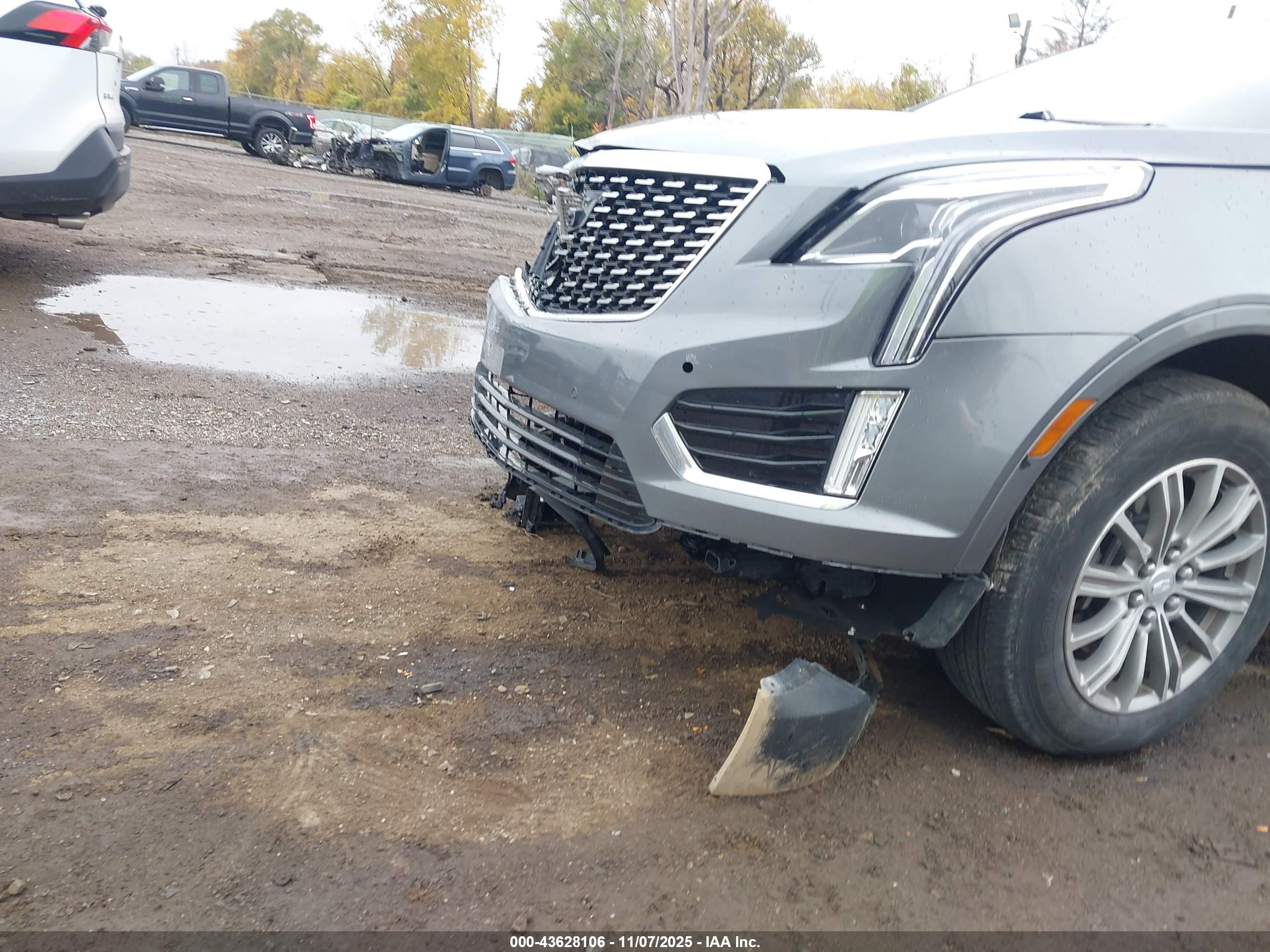 CADILLAC XT5 image 6