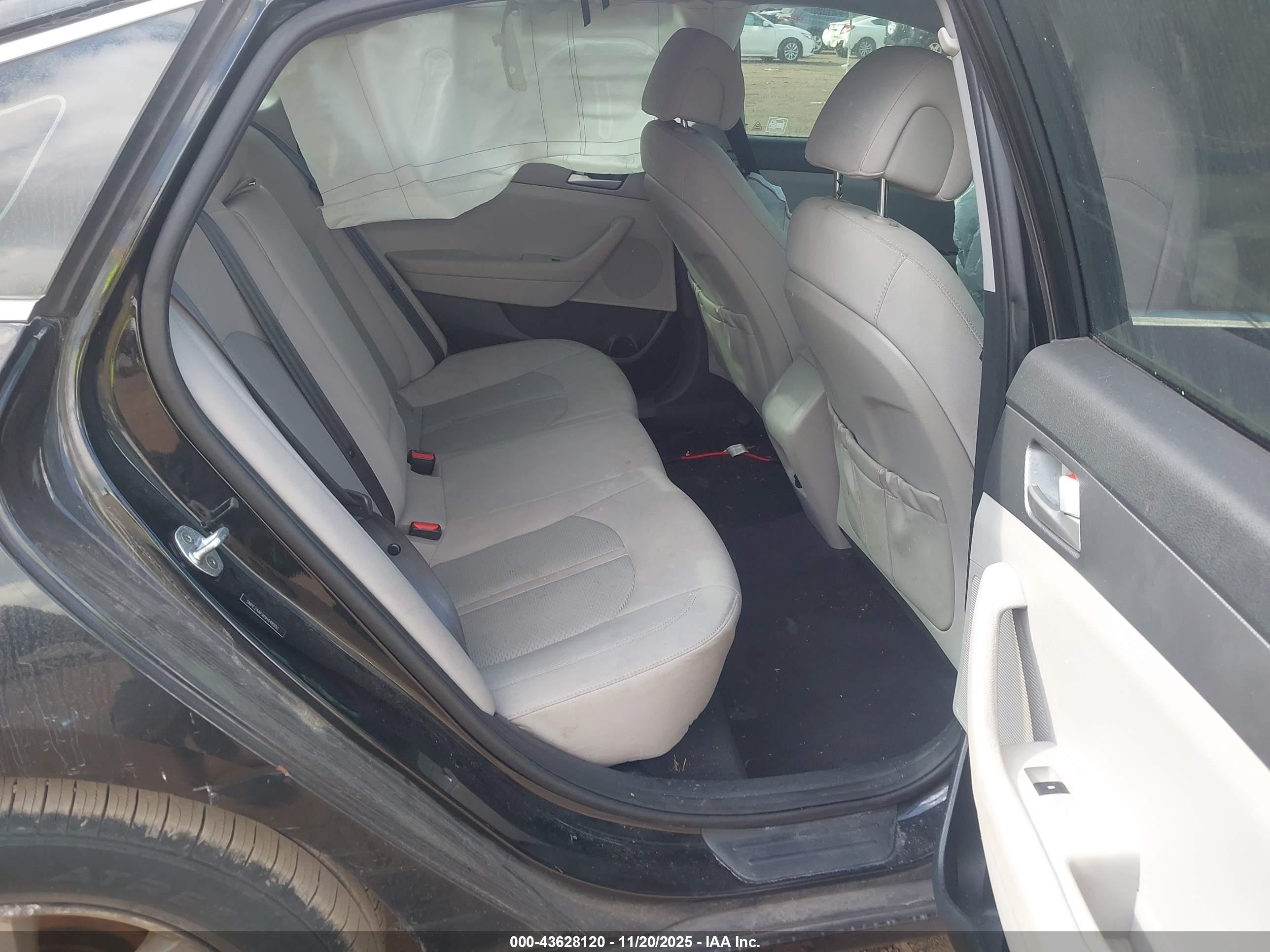 HYUNDAI SONATA image 8