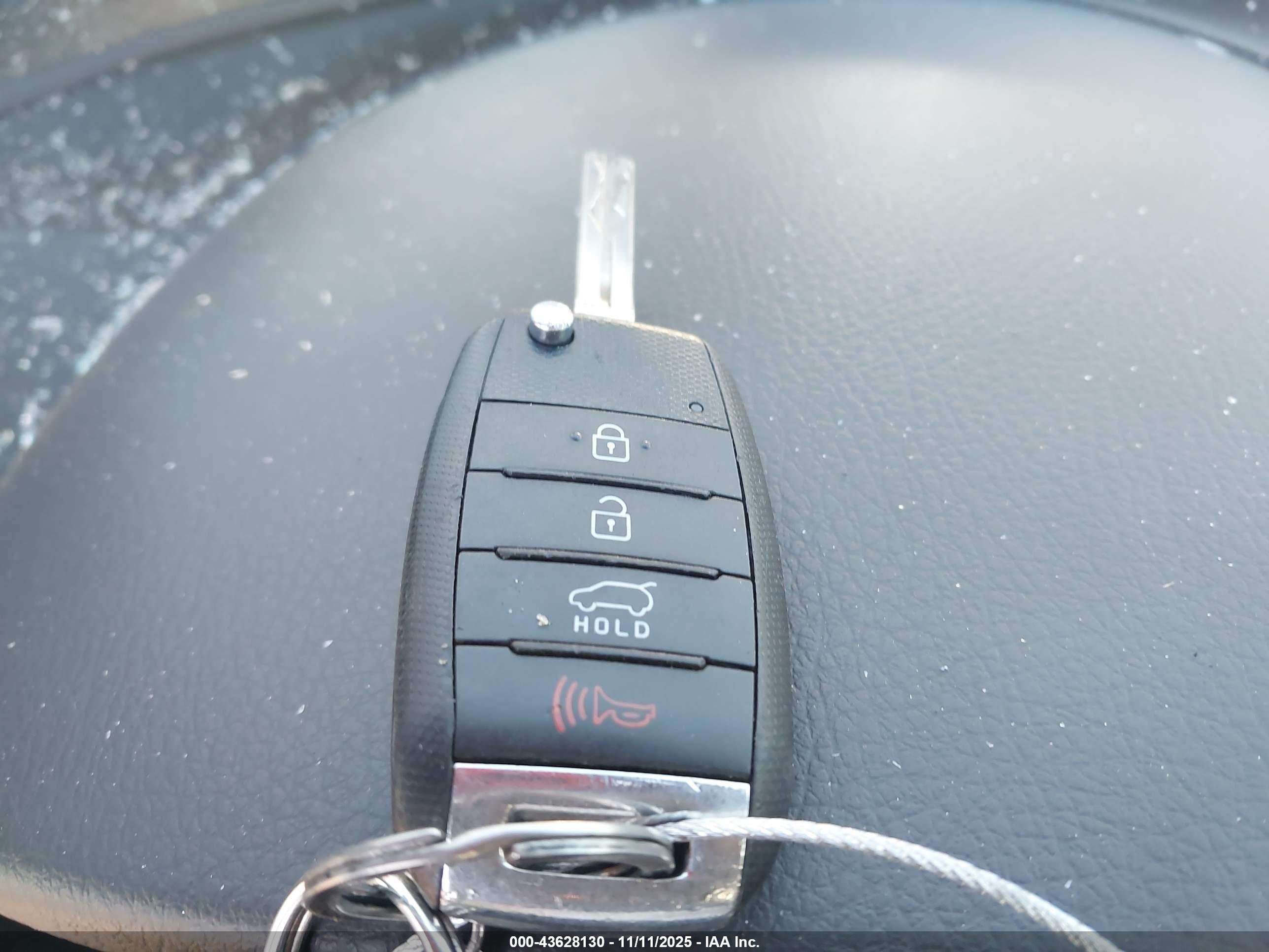 KIA SORENTO image 11
