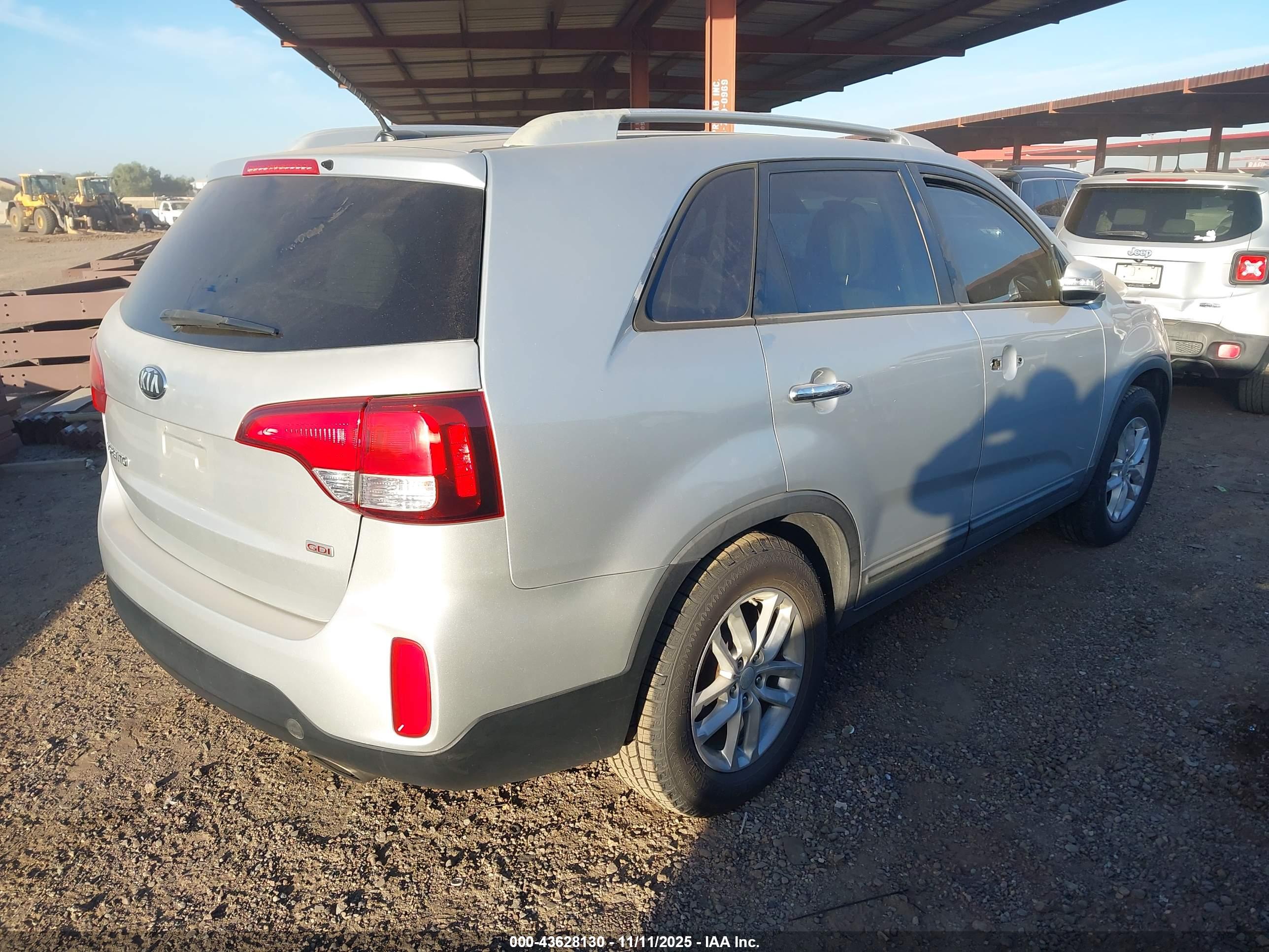 KIA SORENTO image 4