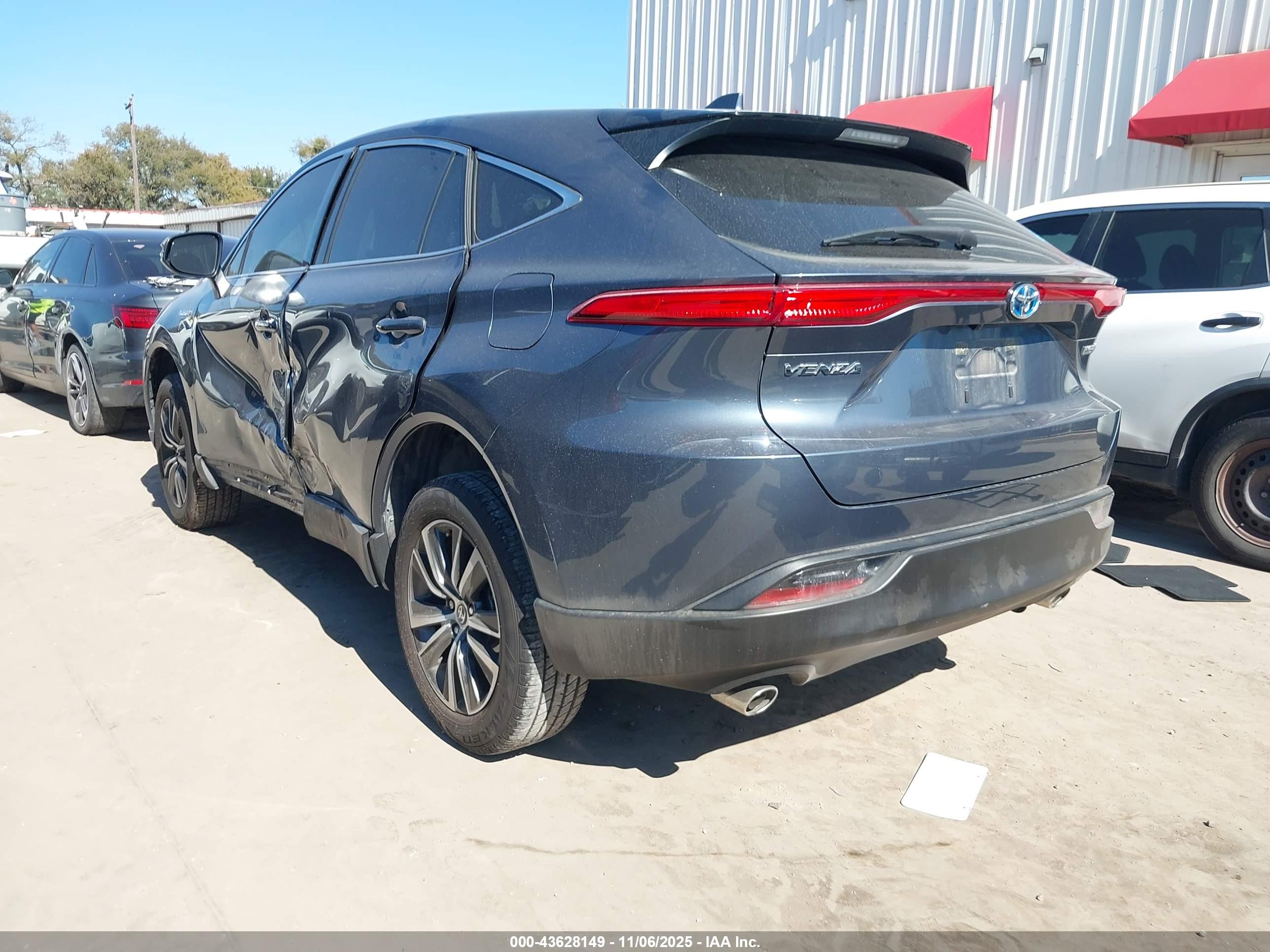 TOYOTA VENZA image 3