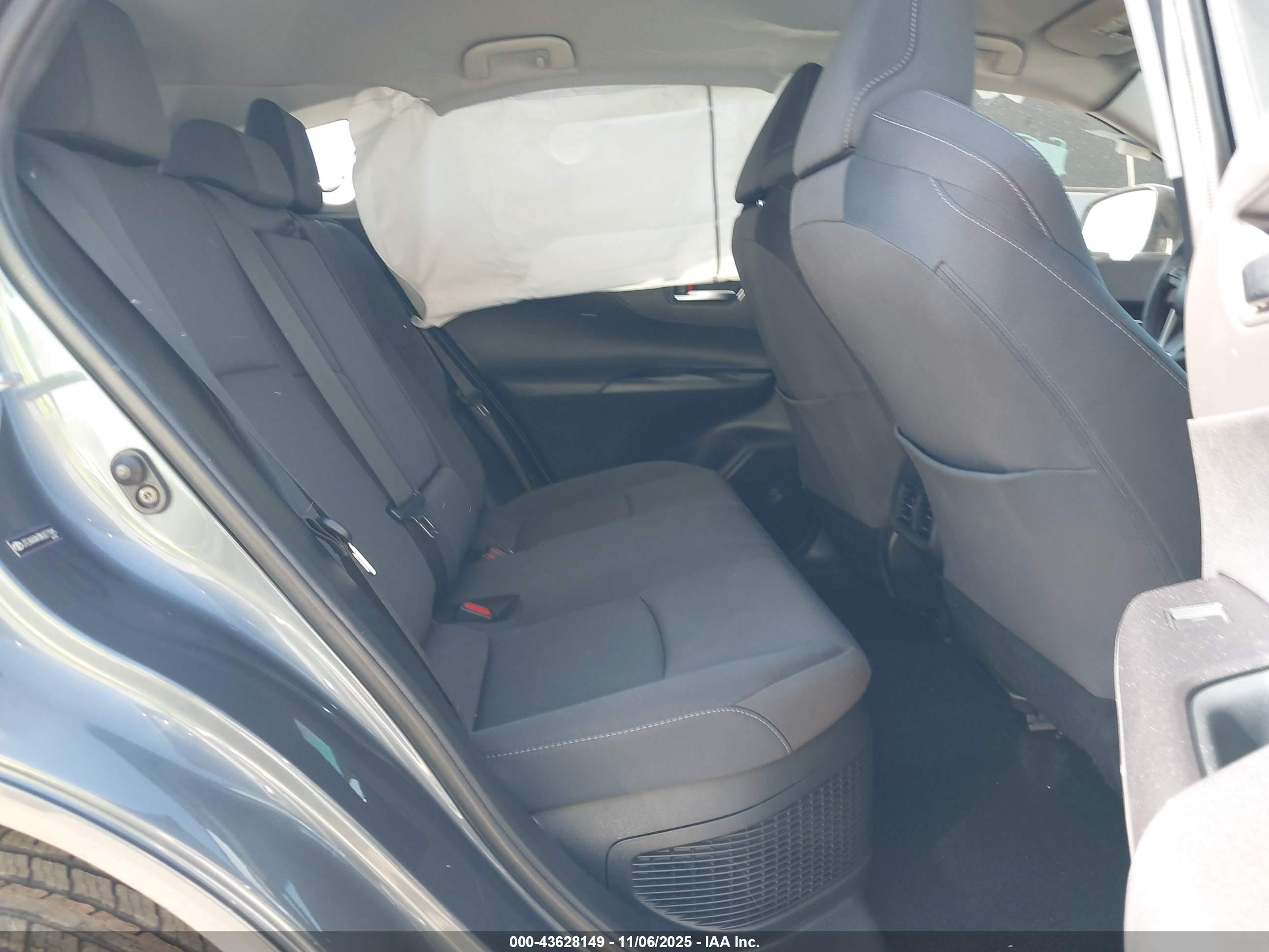 TOYOTA VENZA image 8