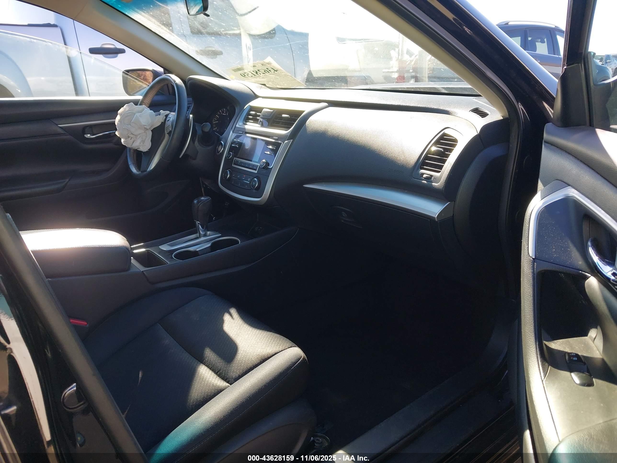 NISSAN ALTIMA image 5