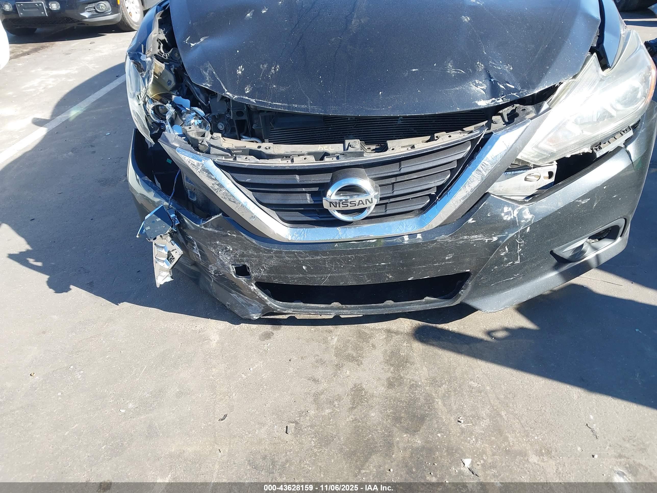 NISSAN ALTIMA image 6