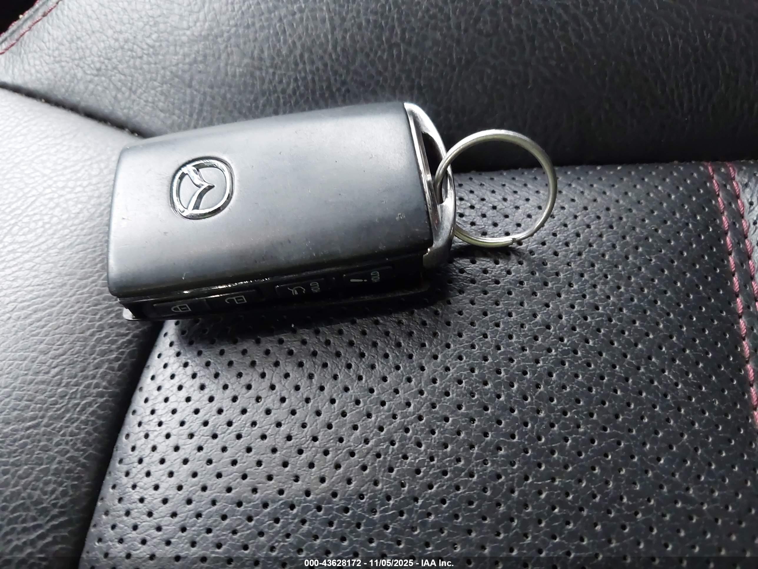 MAZDA CX-5 image 11