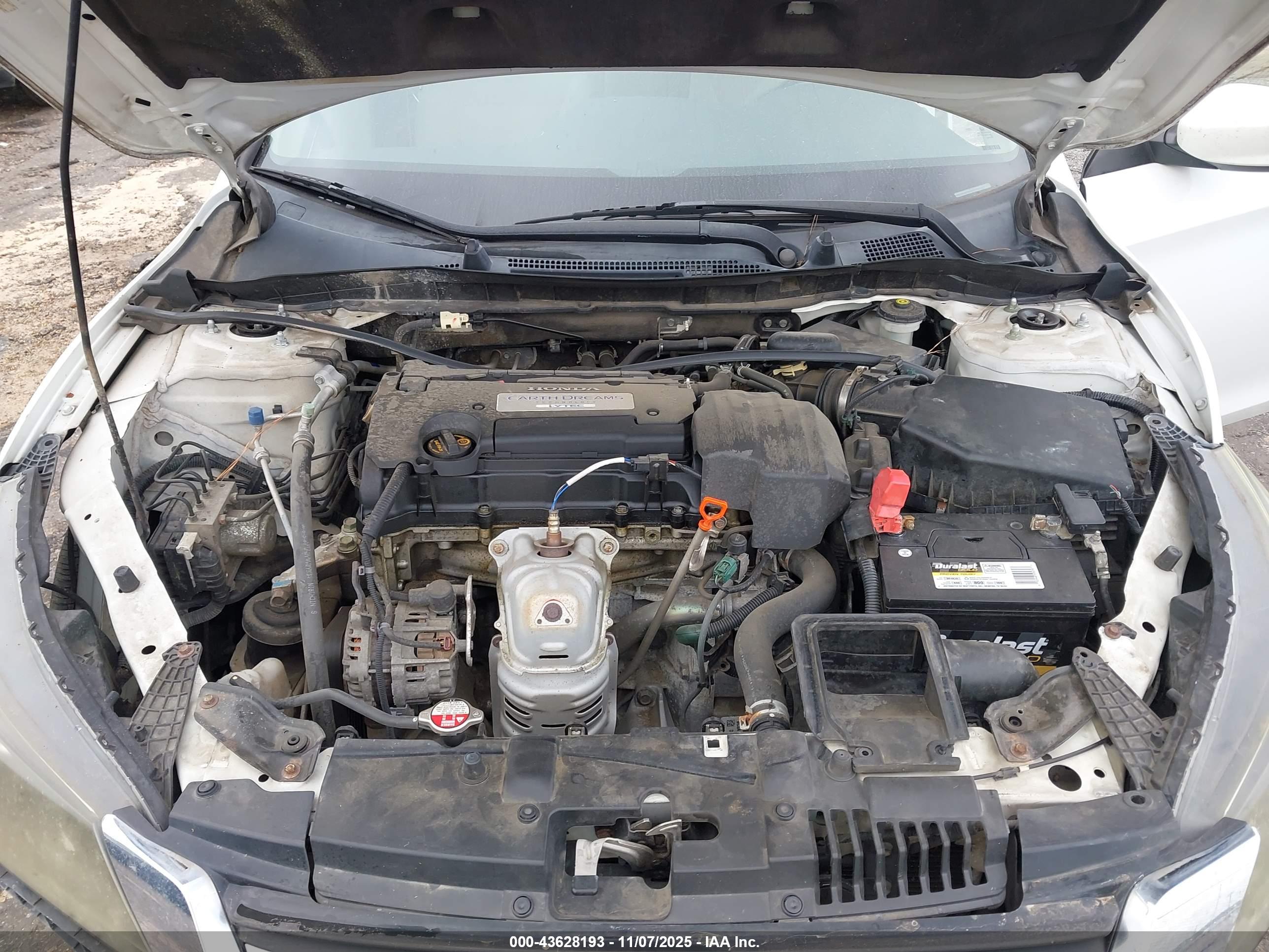 HONDA ACCORD image 10
