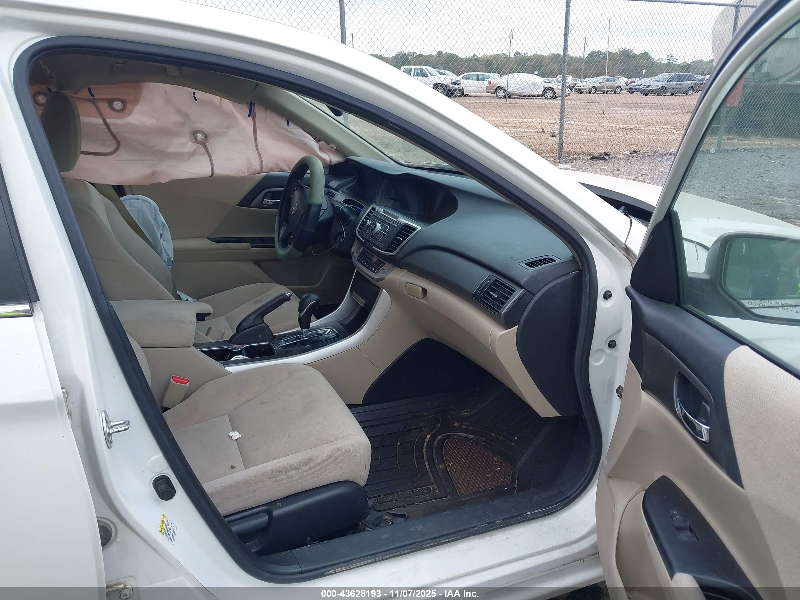 HONDA ACCORD image 5