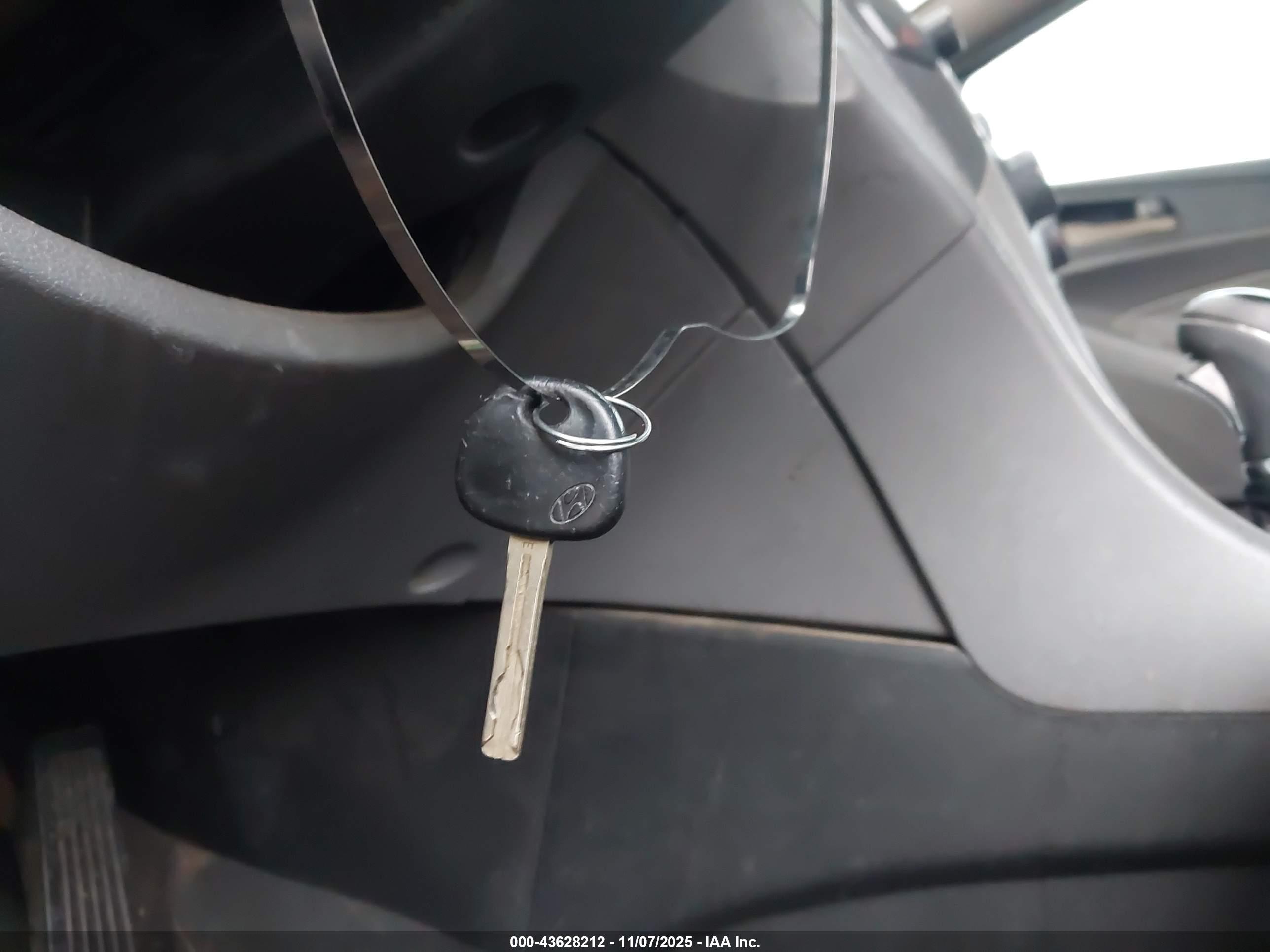 HYUNDAI SONATA image 11