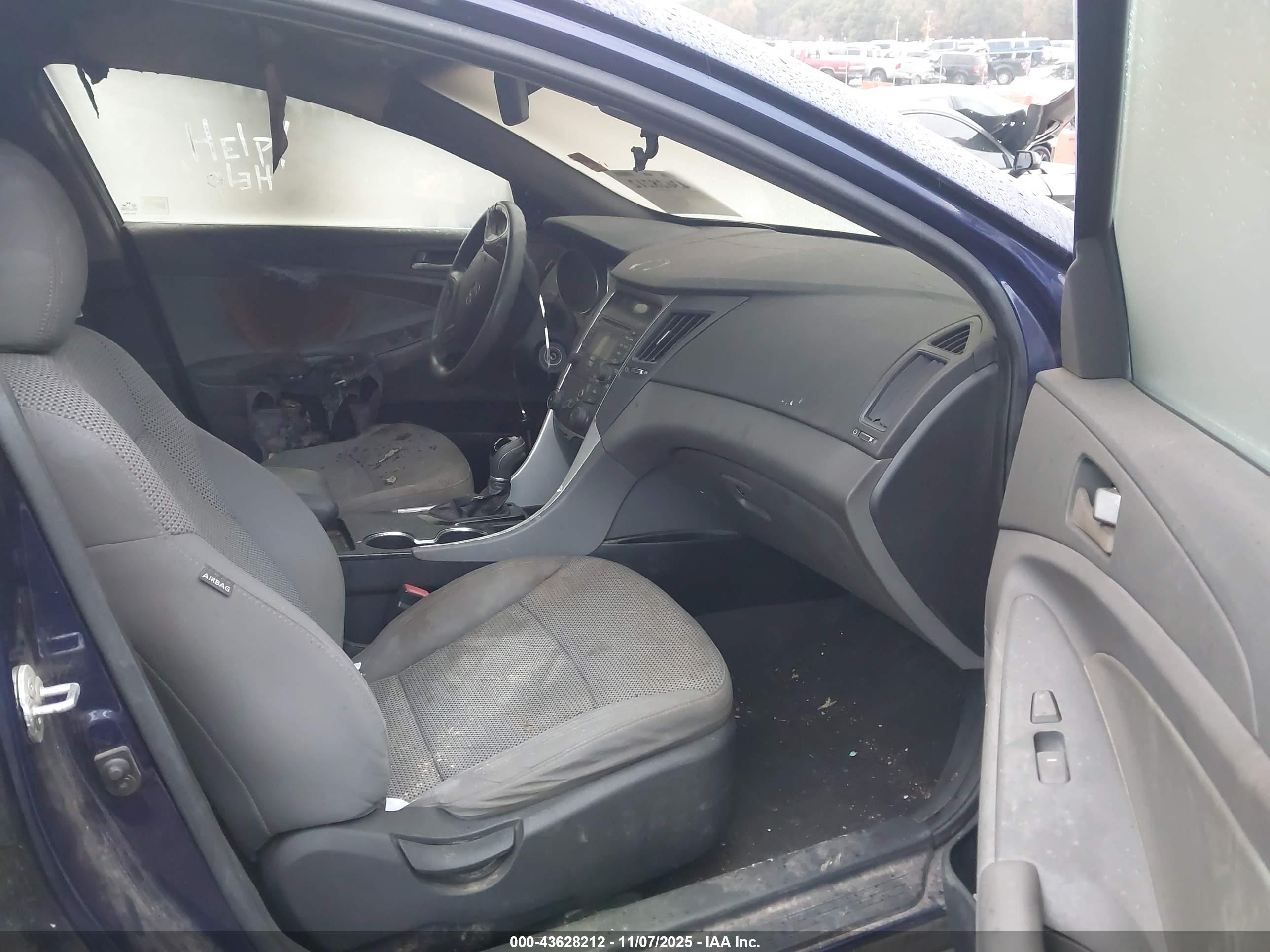 HYUNDAI SONATA image 5