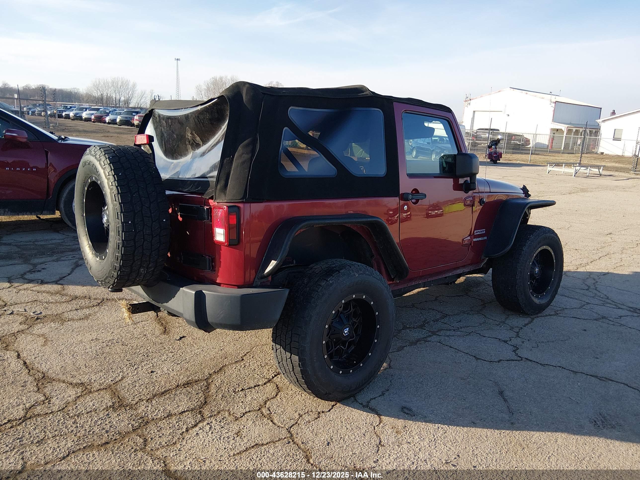 JEEP WRANGLER image 4