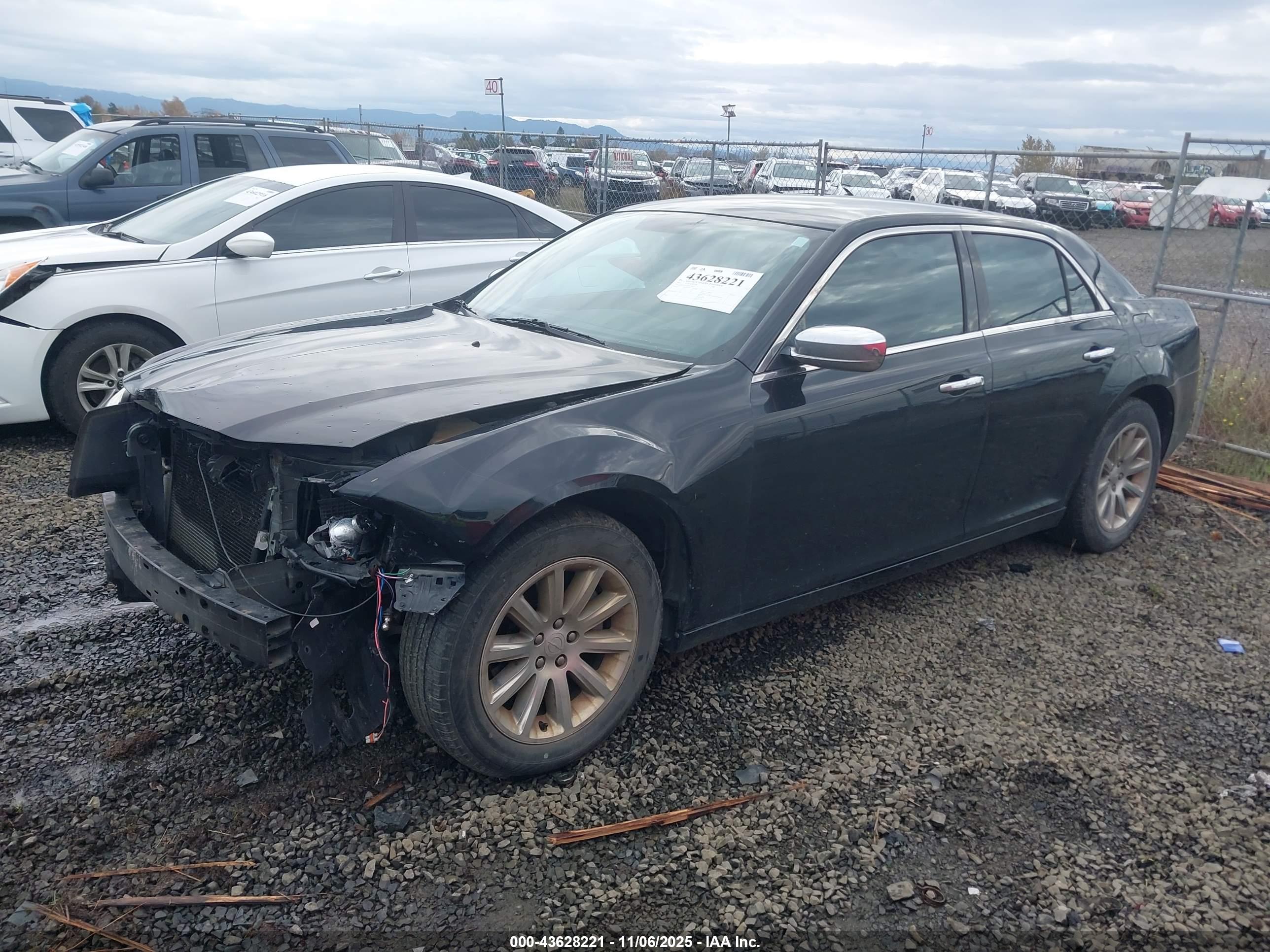 CHRYSLER 300 image 2