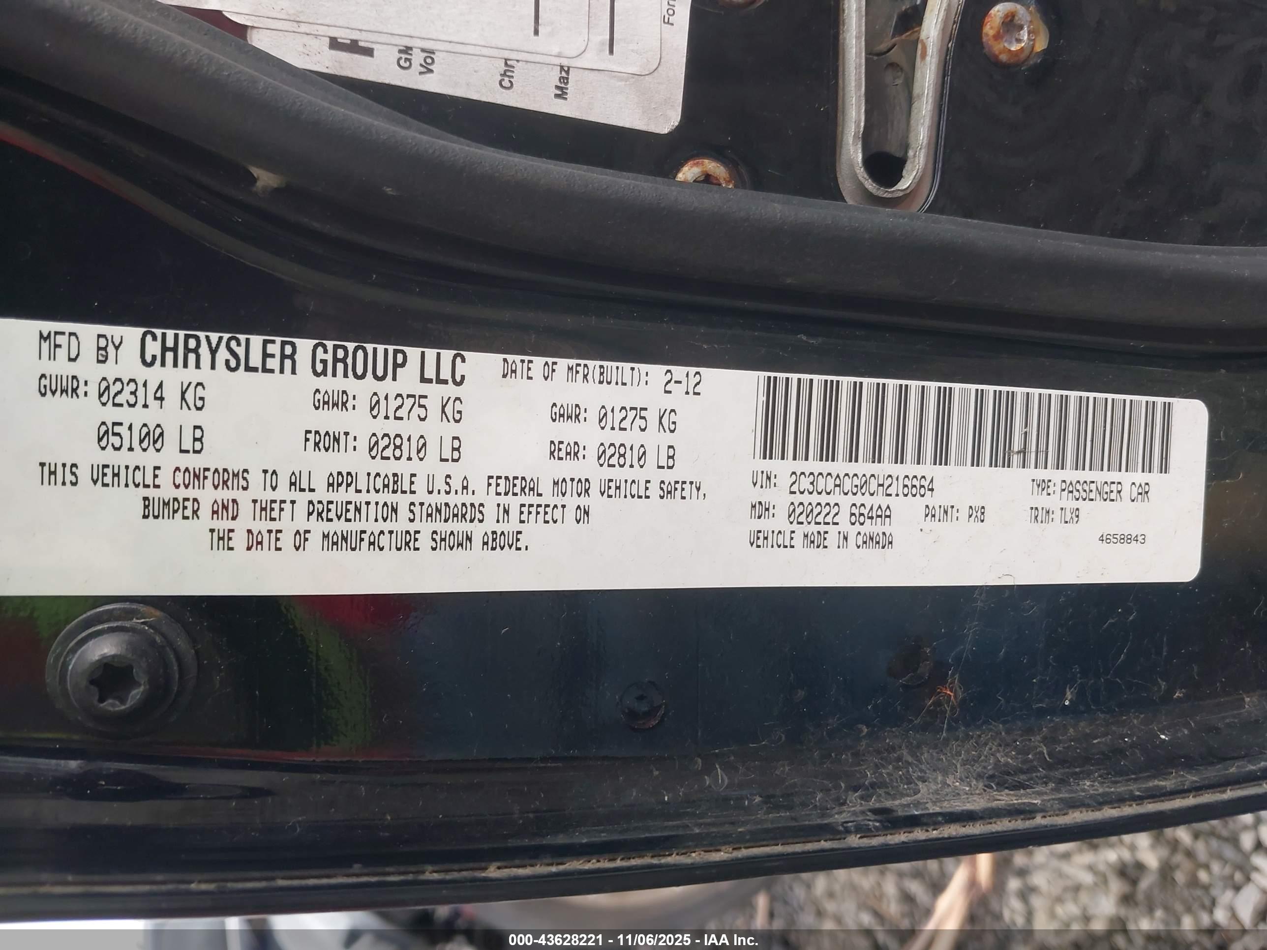 CHRYSLER 300 image 9