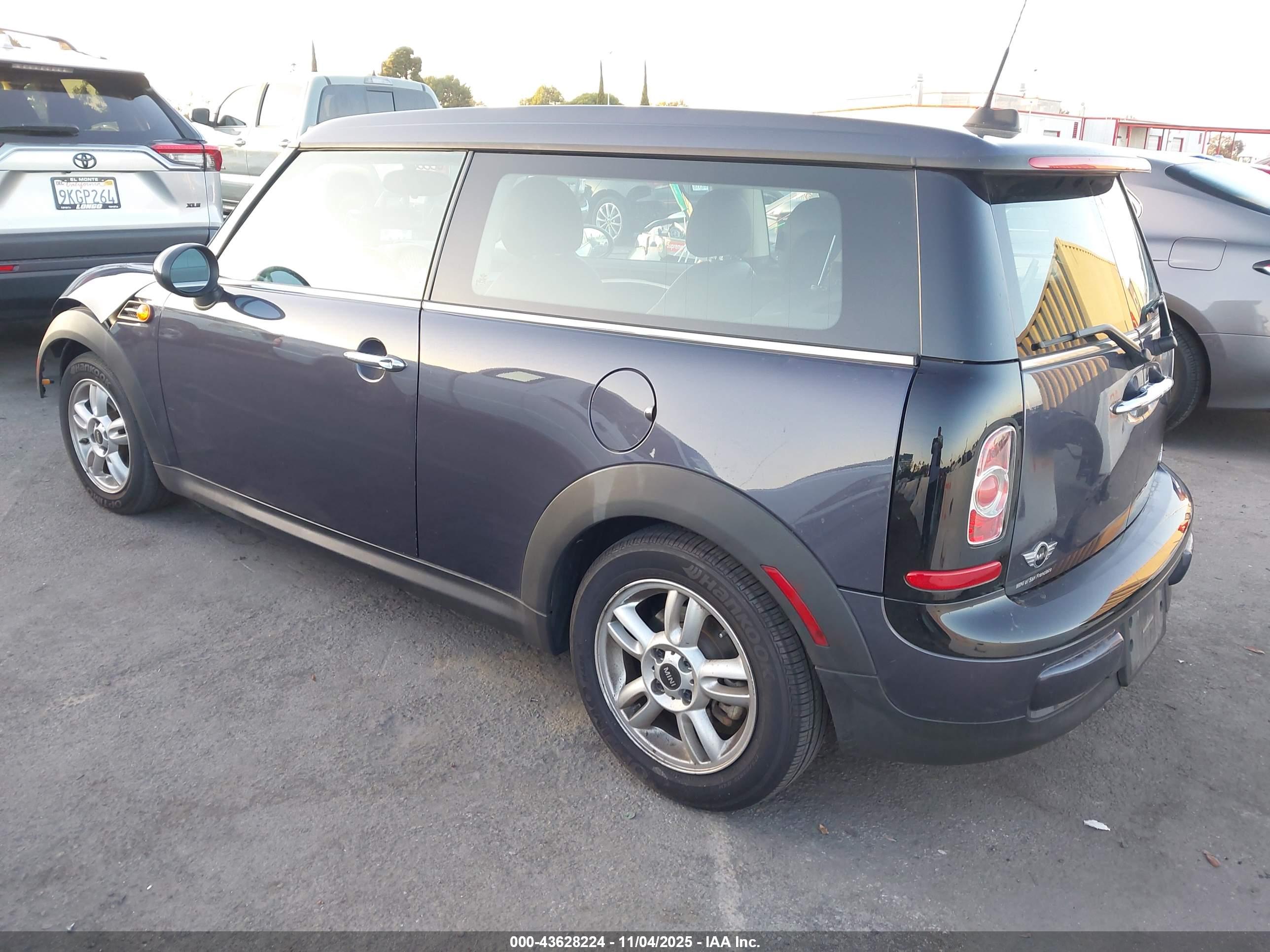 MINI COOPER image 3