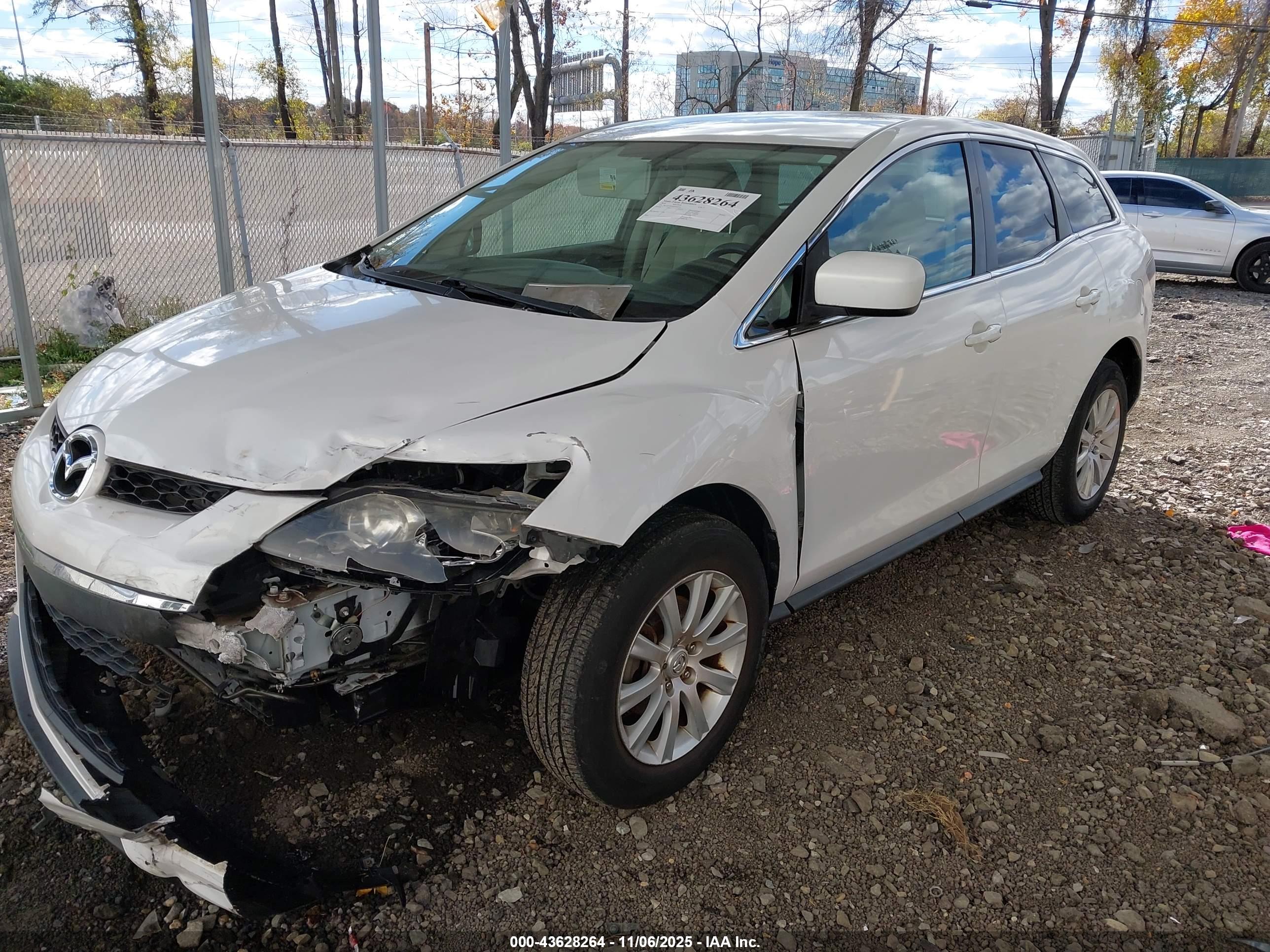 MAZDA CX-7 image 2