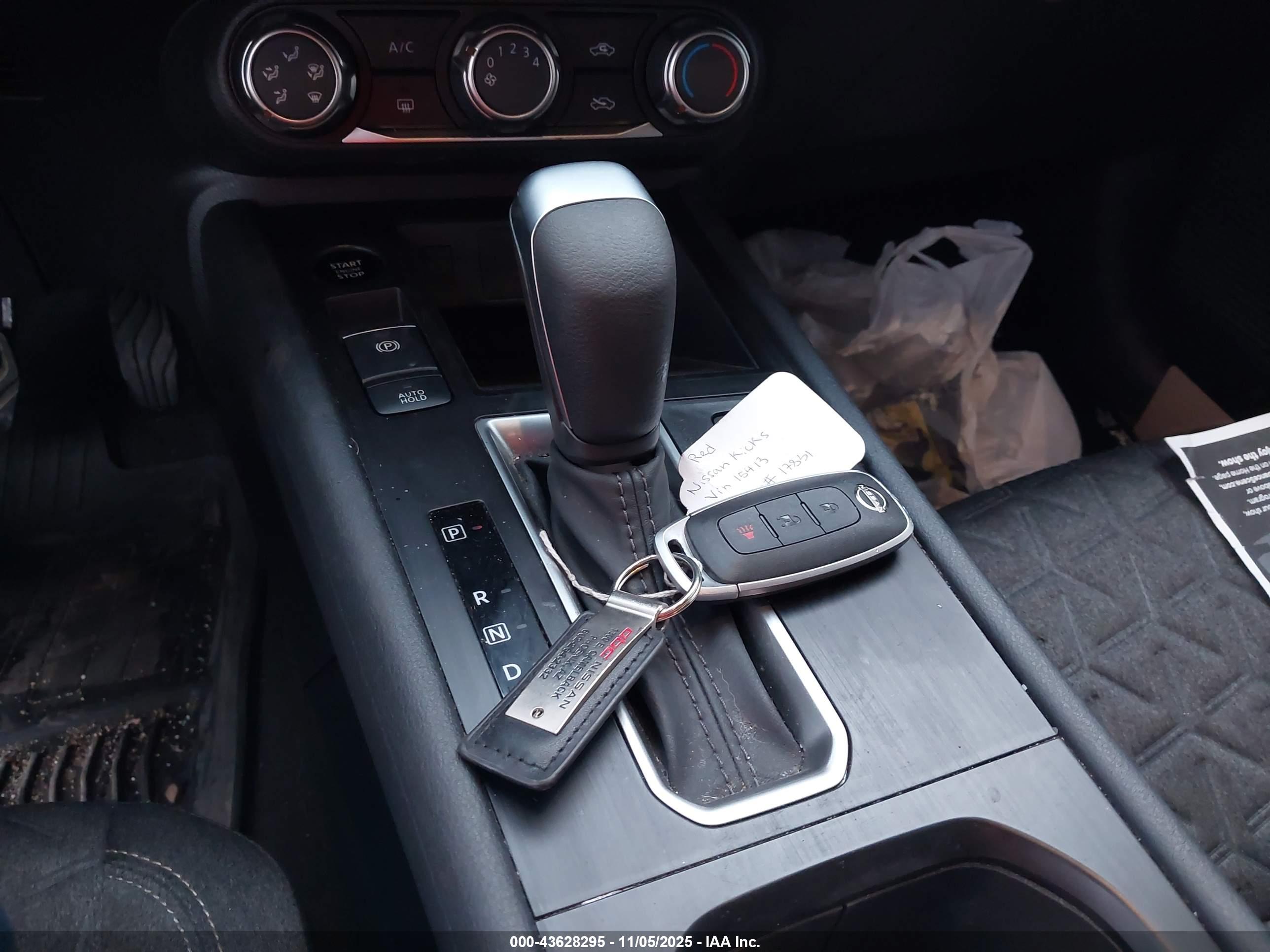 NISSAN KICKS image 11