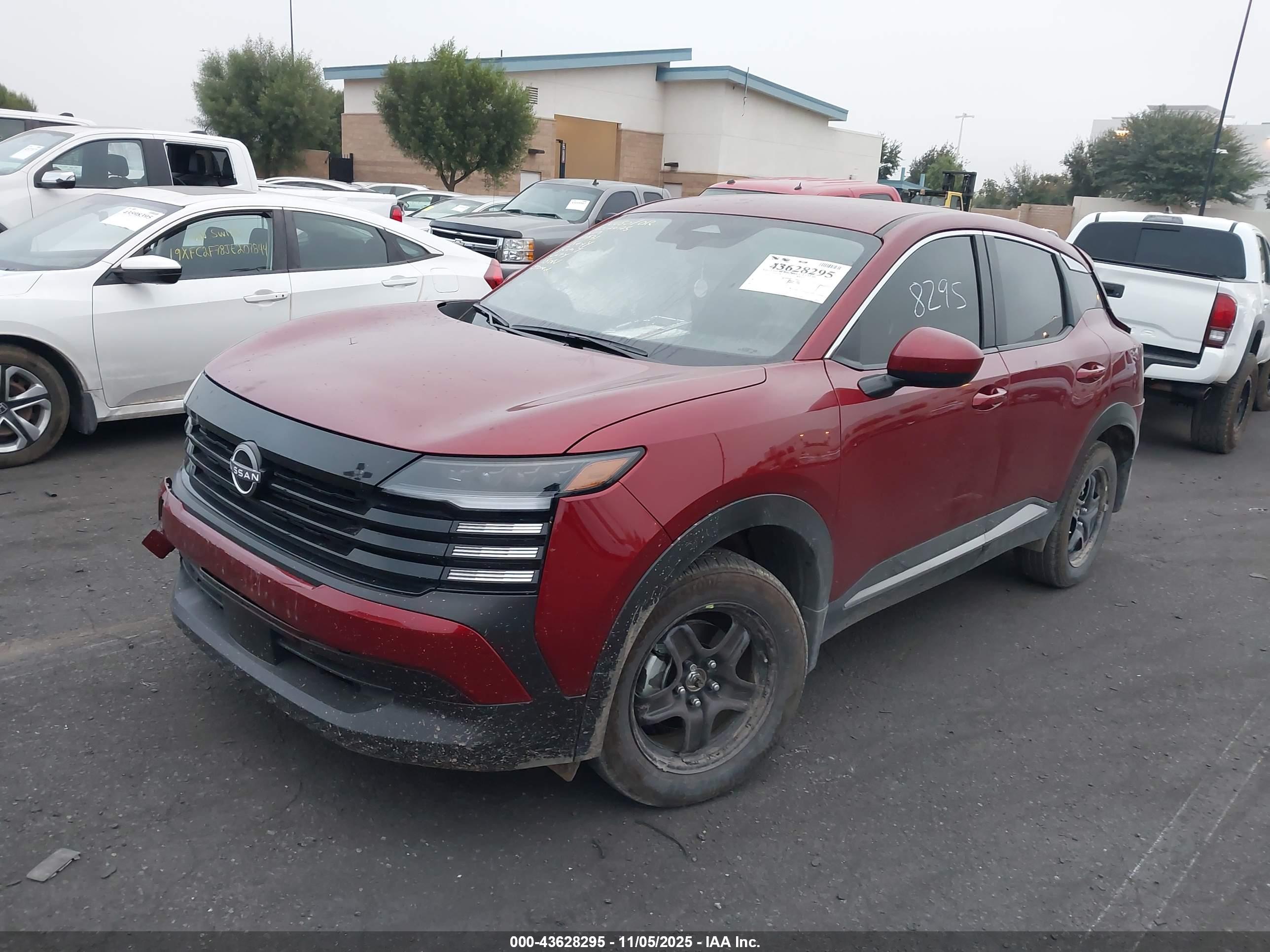 NISSAN KICKS image 2